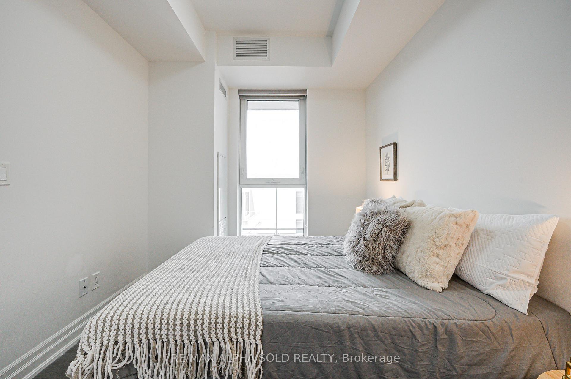 Photo 13 of Unit 1001, 10 Rouge Valley Drive W, Markham, Unionville — HOMEH