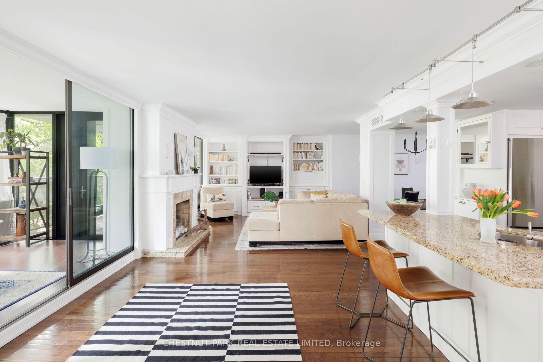 Photo 2 of Unit 304, 70 Montclair Avenue W, Toronto, Forest Hill South — HOMEH