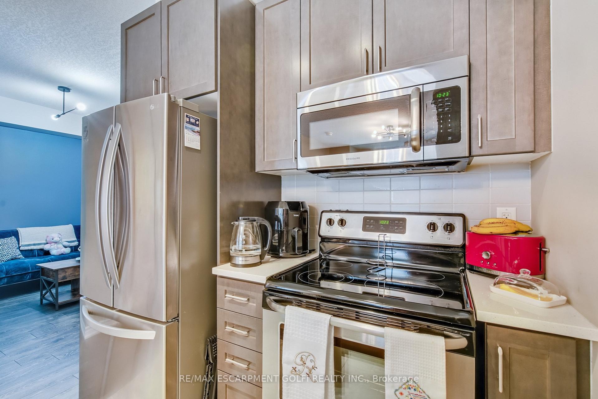 Photo 20 of Unit 810, 85 Robinson Street, Hamilton, Durand — HOMEH