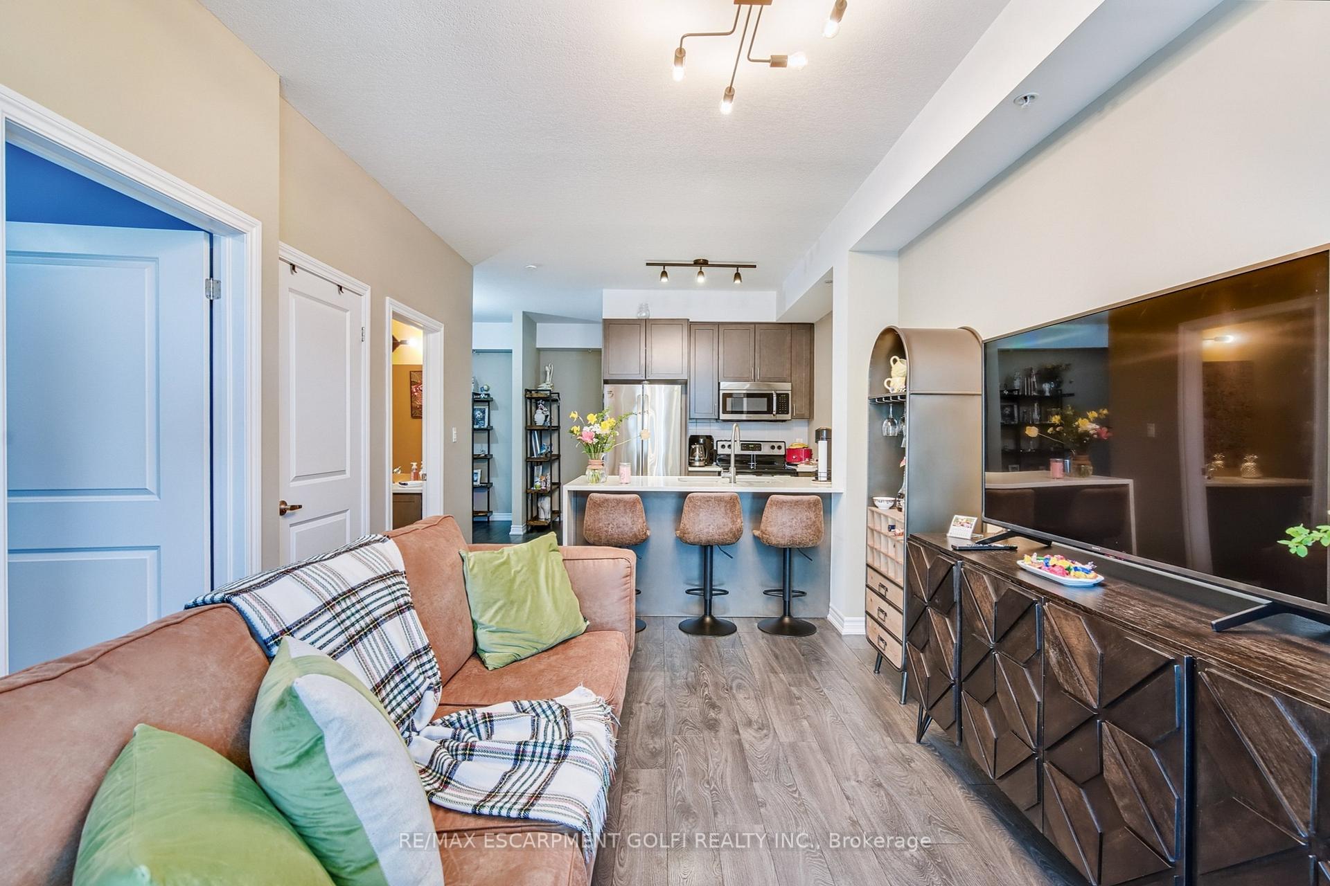 Photo 34 of Unit 810, 85 Robinson Street, Hamilton, Durand — HOMEH