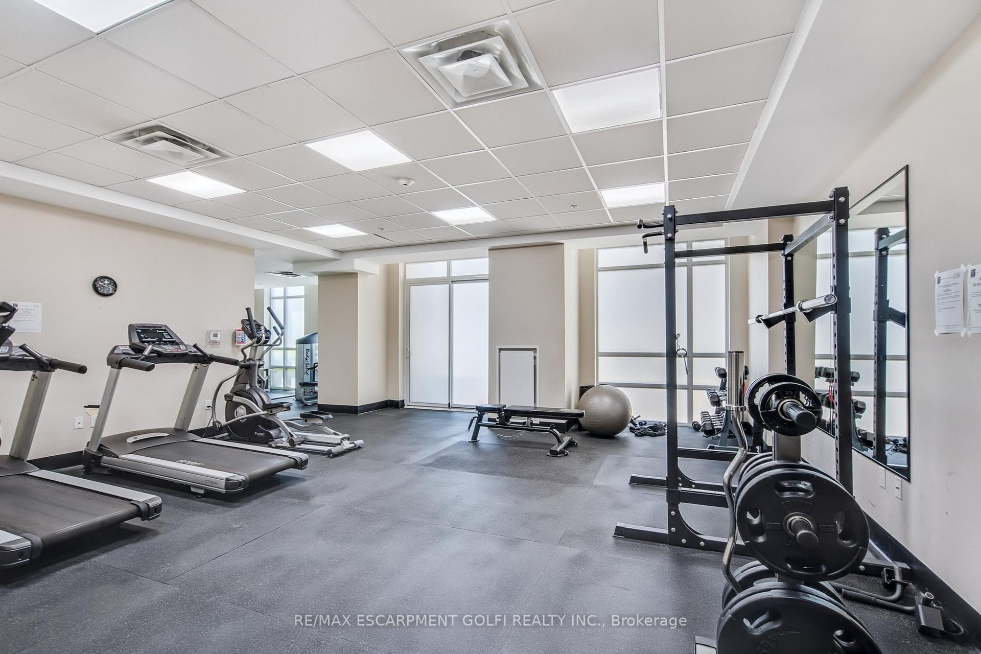 Photo 23 of Unit 810, 85 Robinson Street, Hamilton, Durand — HOMEH