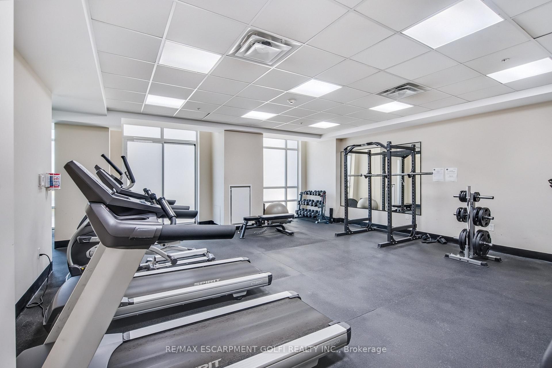 Photo 25 of Unit 810, 85 Robinson Street, Hamilton, Durand — HOMEH