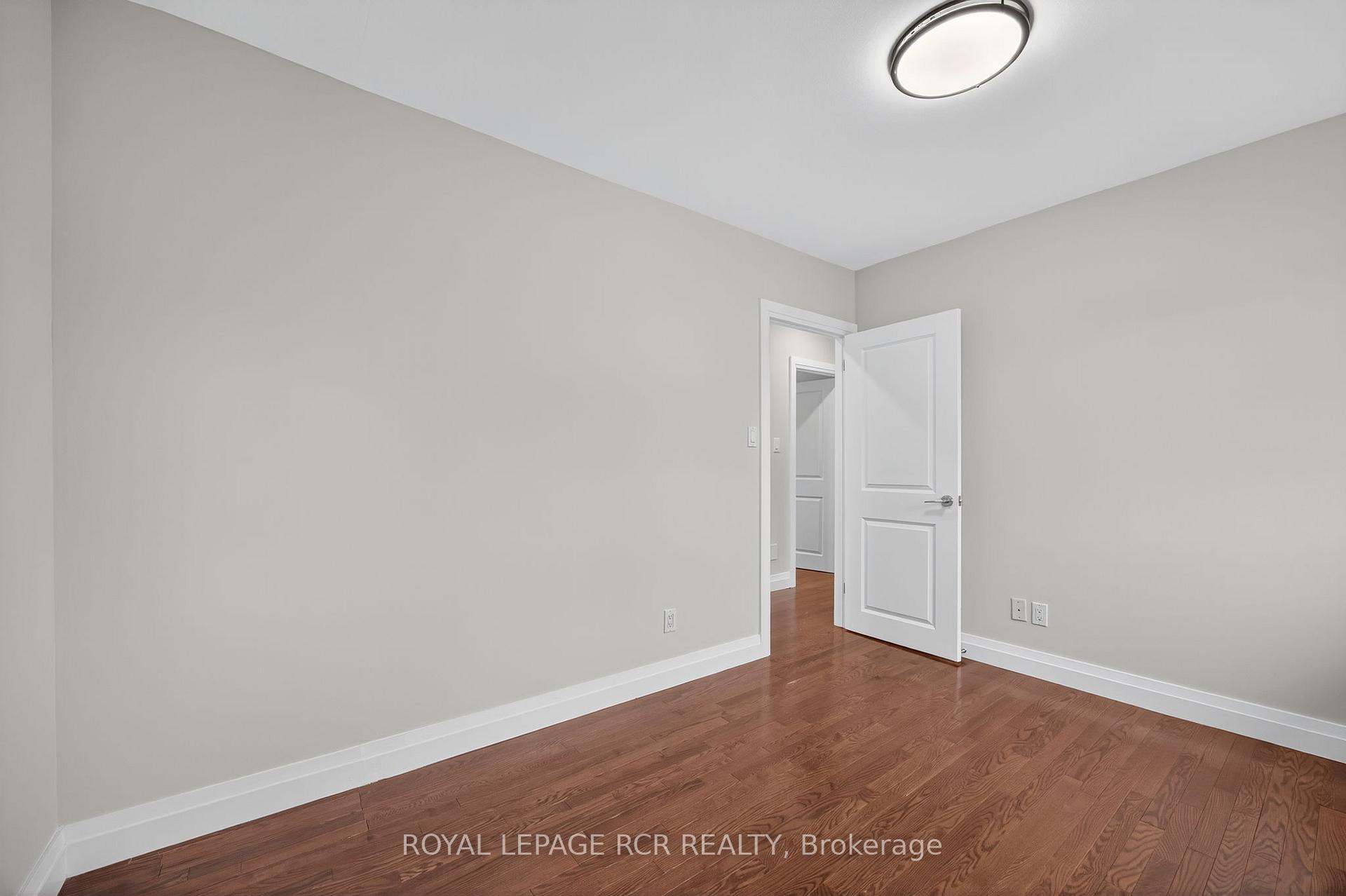 Photo 20 of 52 Elizabeth Drive, King, Nobleton — HOMEH