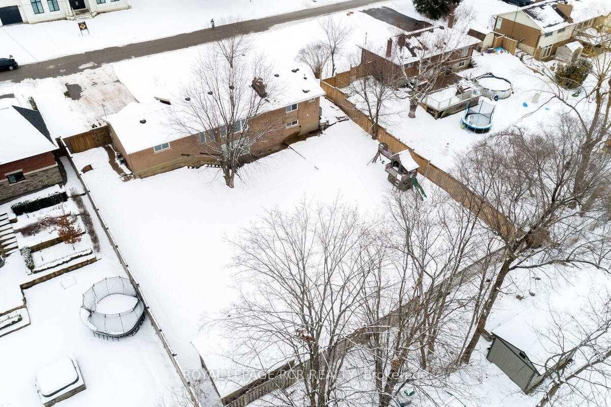 Photo 46 of 52 Elizabeth Drive, King, Nobleton — HOMEH