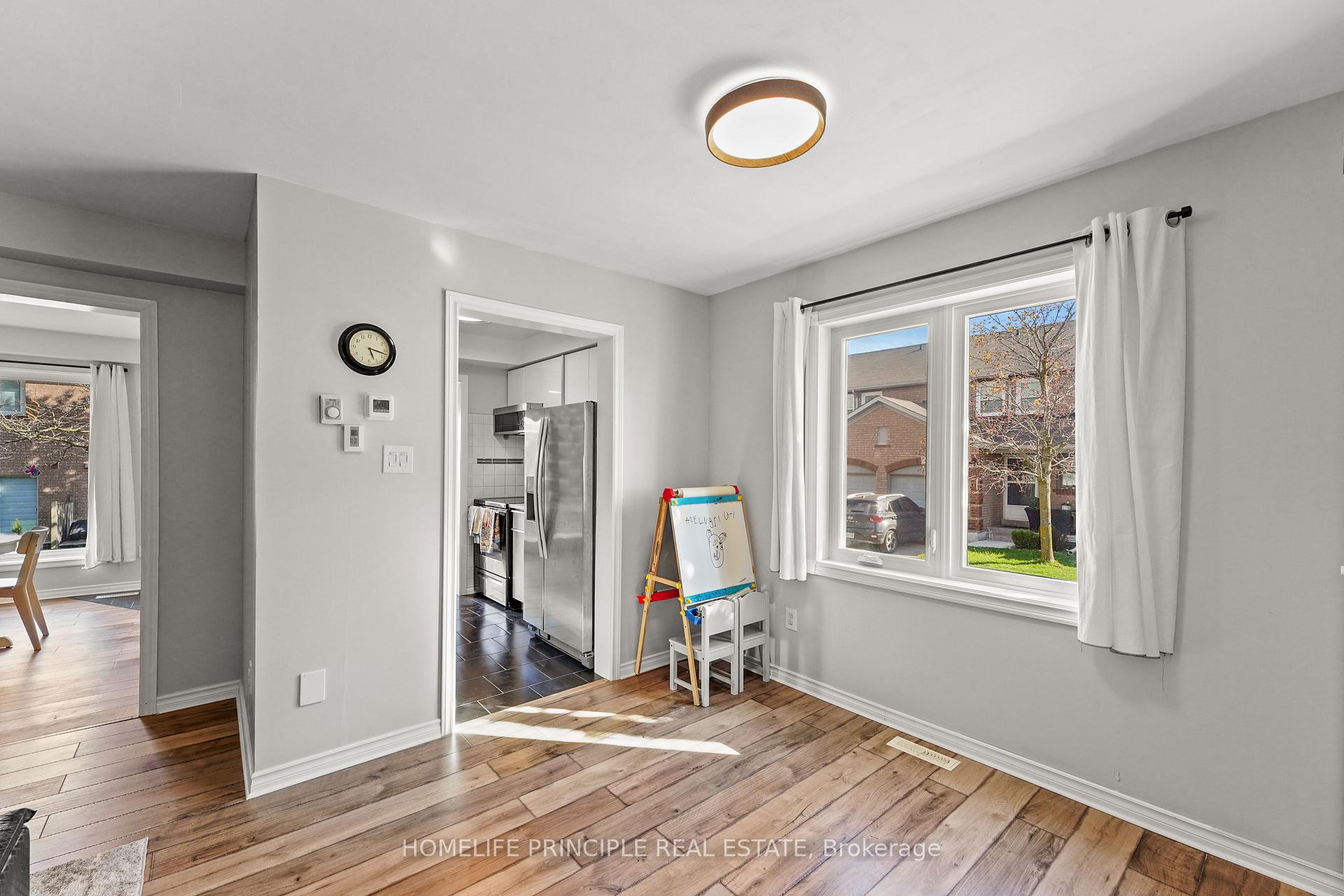 Photo 15 of 3 Bridlefield Crescent, Caledon, Bolton North — HOMEH