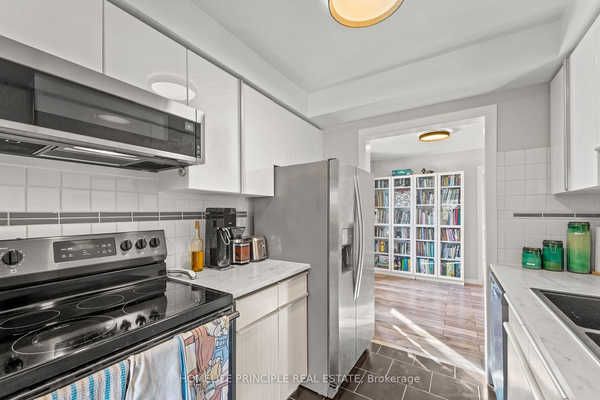 Photo 12 of 3 Bridlefield Crescent, Caledon, Bolton North — HOMEH