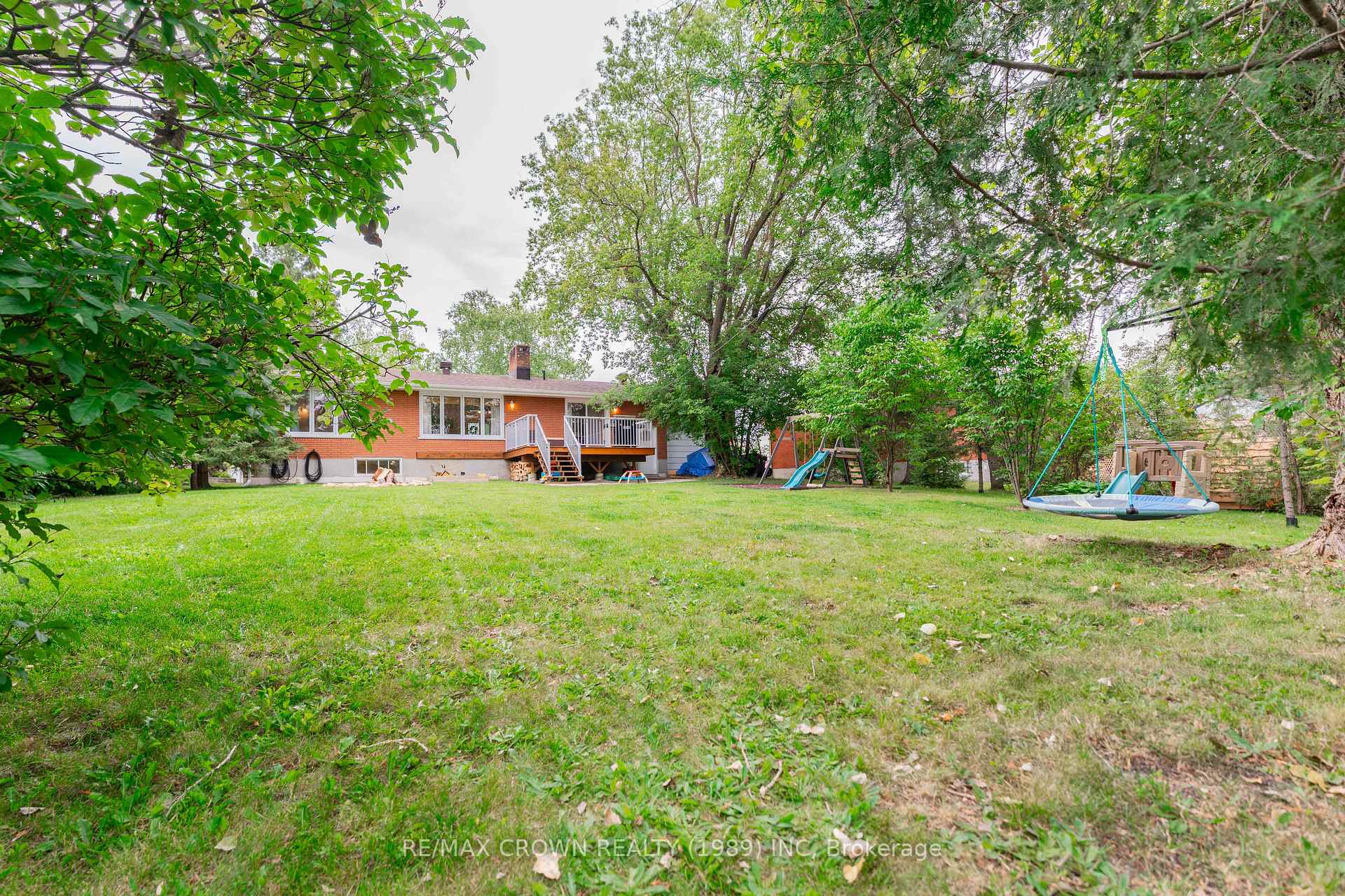 Photo 6 of 7 Sussex Place, Kapuskasing — HOMEH
