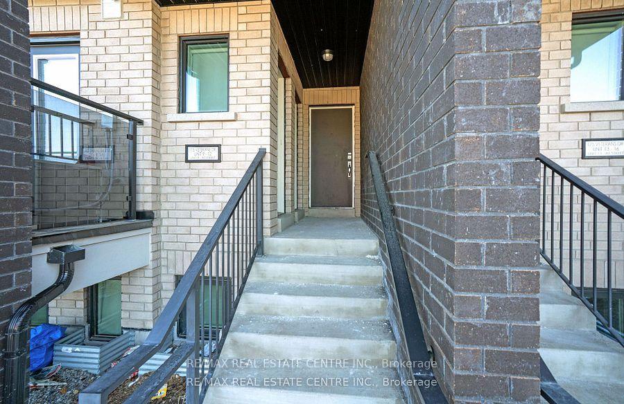 Photo 4 of Unit 10, 175 Veterans Drive, Brampton, Northwest Brampton — HOMEH