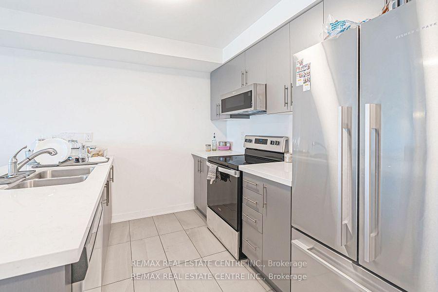 Photo 9 of Unit 10, 175 Veterans Drive, Brampton, Northwest Brampton — HOMEH