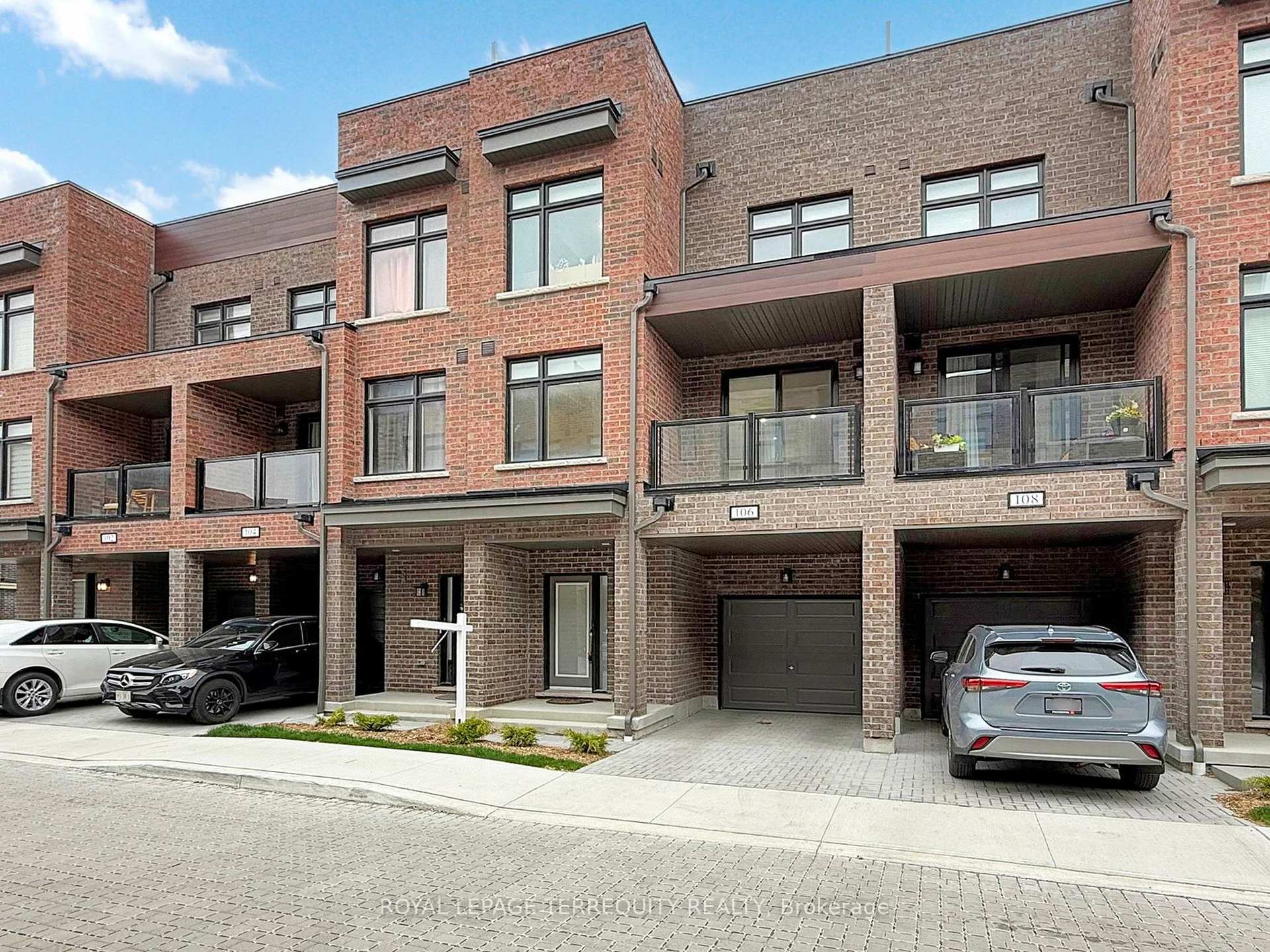 Photo 4 of Unit 106, 1865 Pickering Parkway, Pickering, Village East — HOMEH
