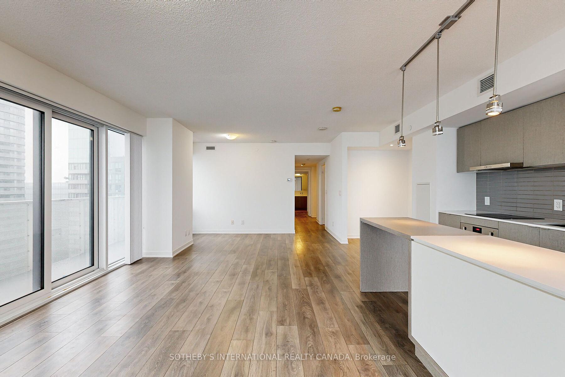 Photo 12 of Unit 5110, 100 Harbour Street, Toronto, Waterfront Communities — HOMEH