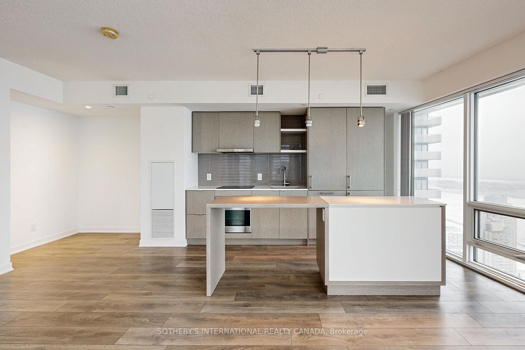 Photo 3 of Unit 5110, 100 Harbour Street, Toronto, Waterfront Communities — HOMEH