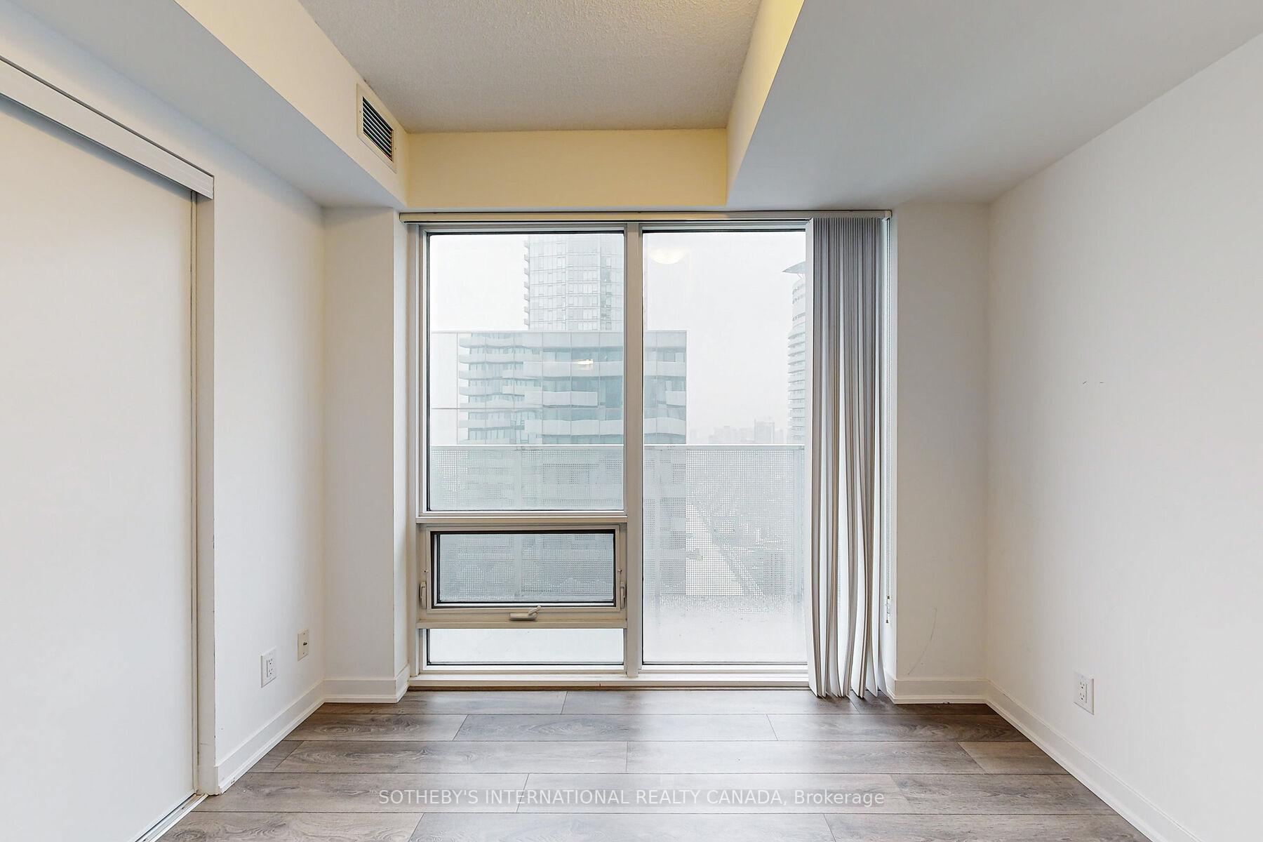 Photo 25 of Unit 5110, 100 Harbour Street, Toronto, Waterfront Communities — HOMEH