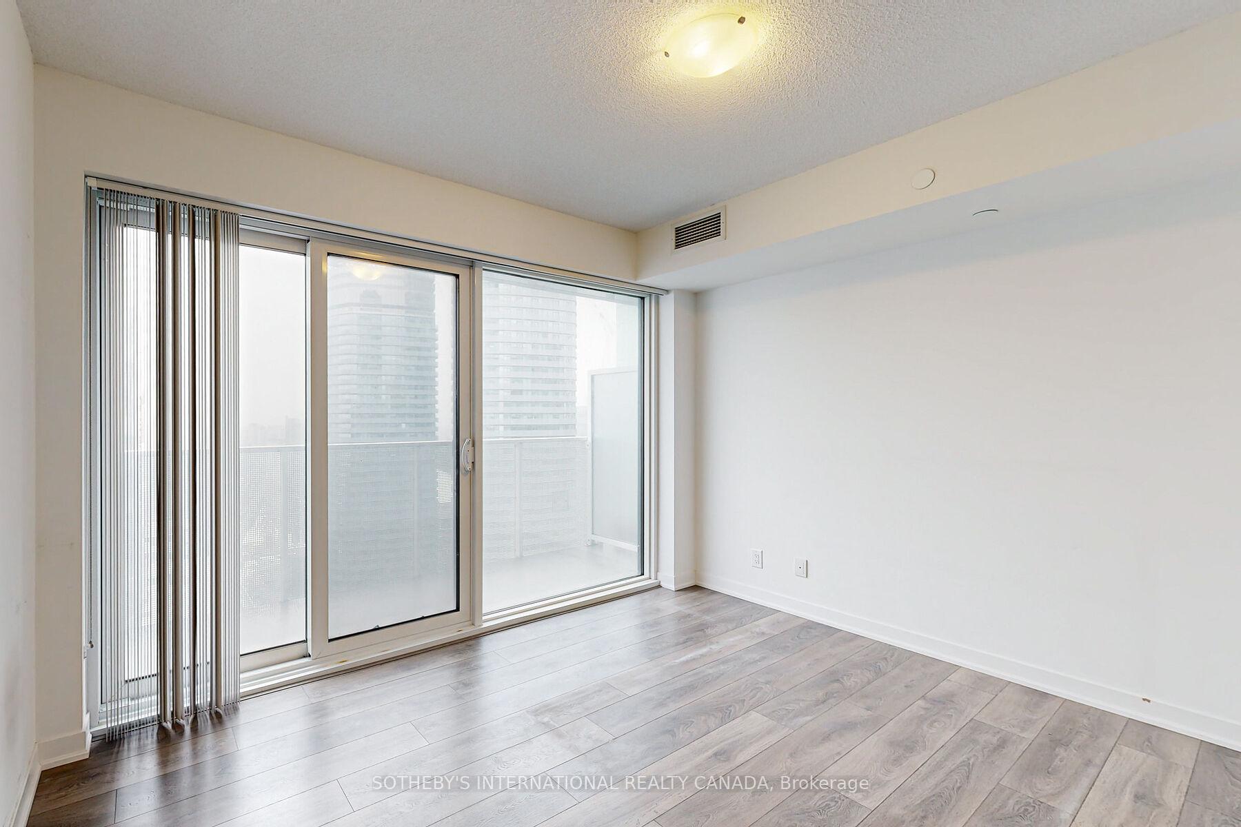 Photo 17 of Unit 5110, 100 Harbour Street, Toronto, Waterfront Communities — HOMEH