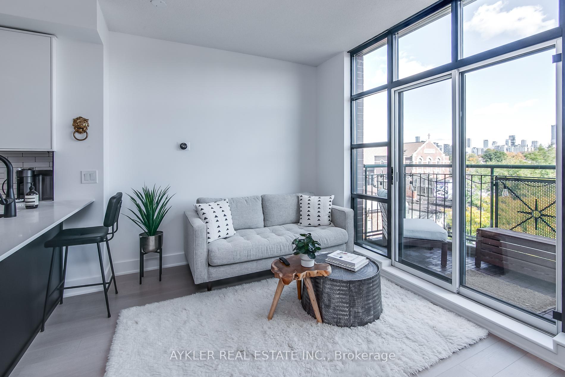 Photo 17 of Unit 604, 901 Queen Street W, Toronto, Trinity-Bellwoods — HOMEH