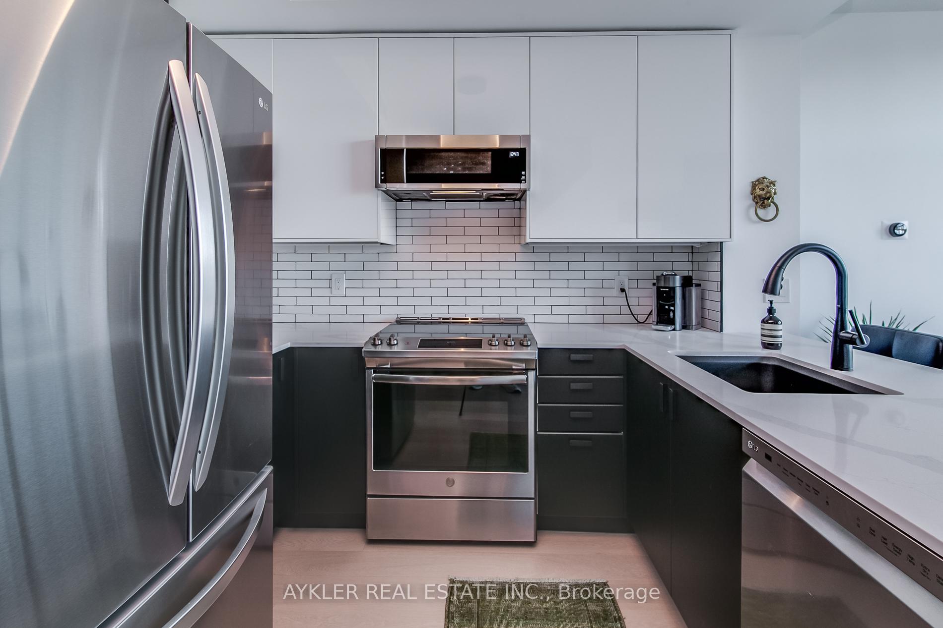 Photo 11 of Unit 604, 901 Queen Street W, Toronto, Trinity-Bellwoods — HOMEH