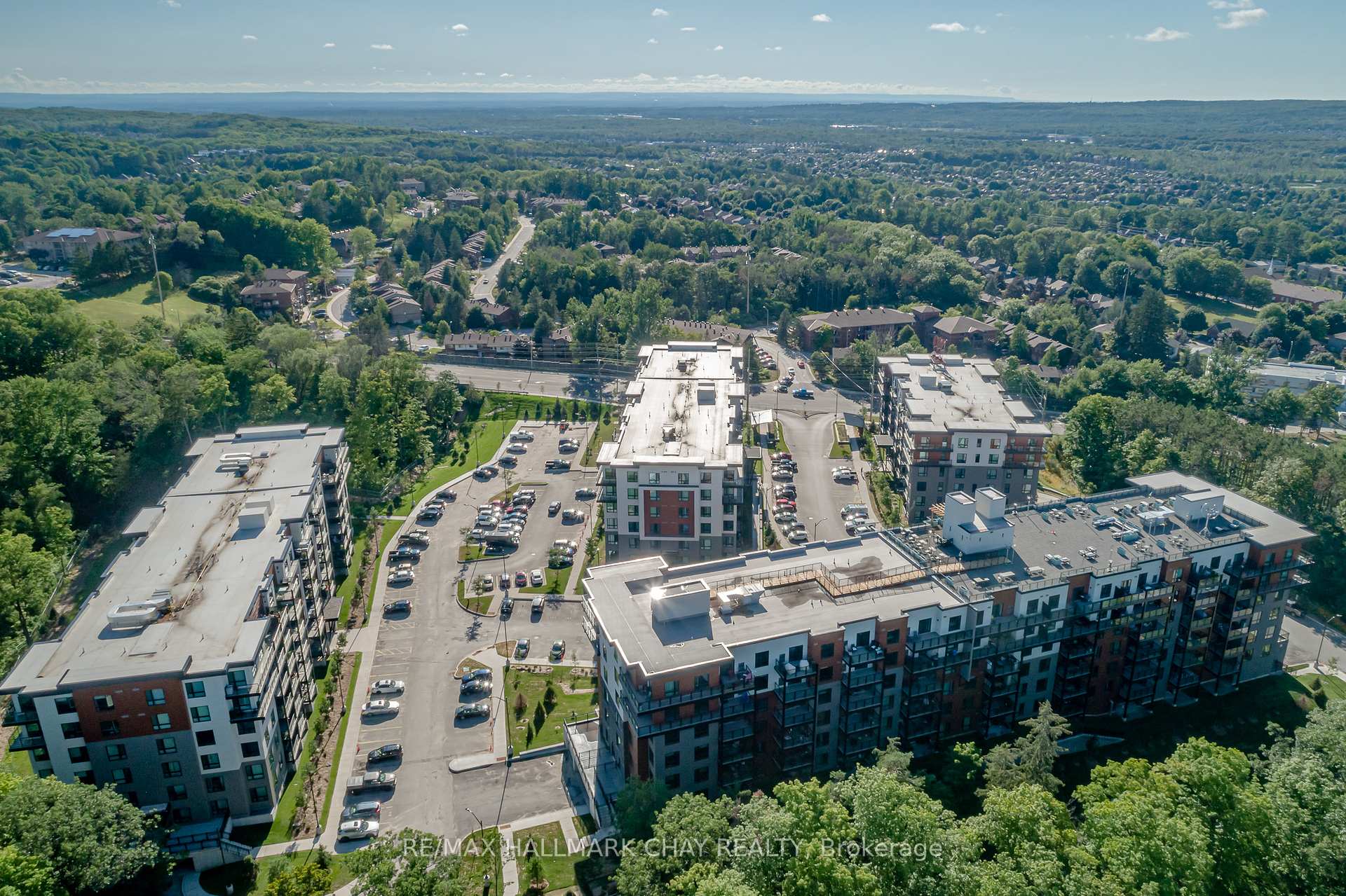 Photo 36 of Unit 101, 304 Essa Road, Barrie, Ardagh — HOMEH