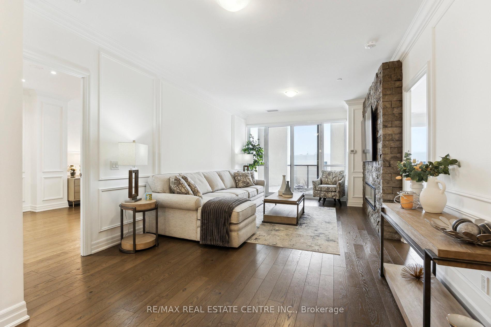 Photo 19 of Unit 204, 9075 Jane Street, Vaughan, Concord — HOMEH