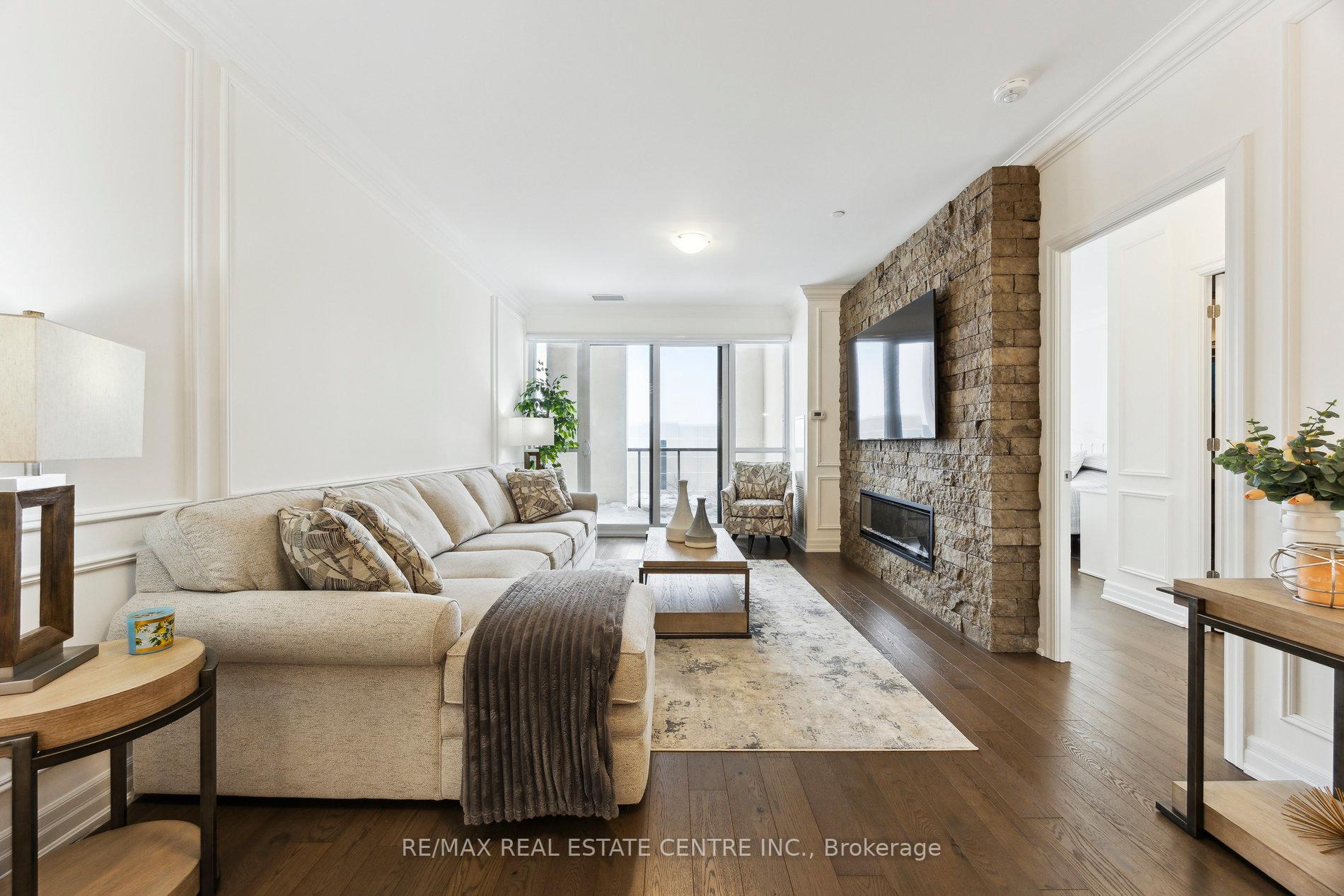 Photo 27 of Unit 204, 9075 Jane Street, Vaughan, Concord — HOMEH