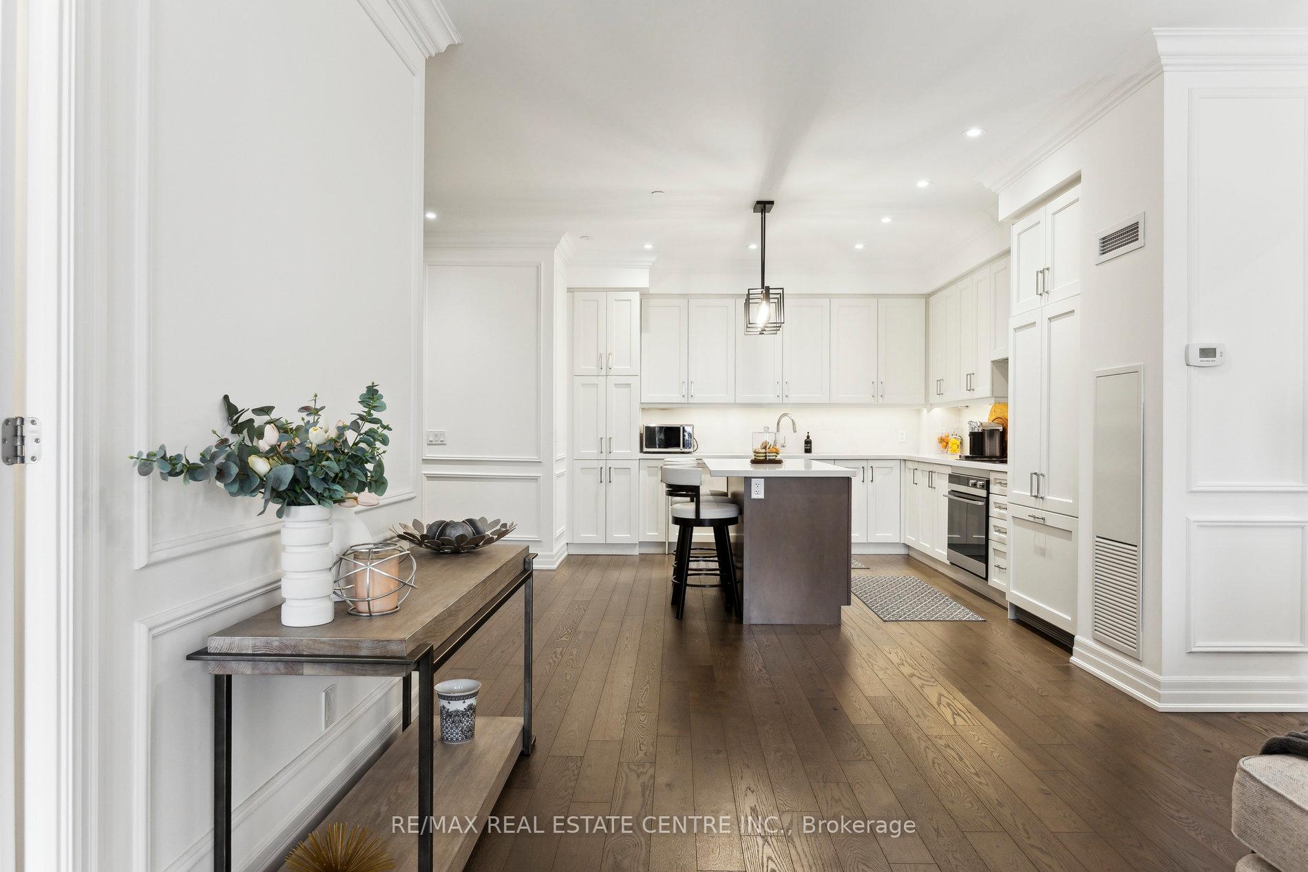 Photo 20 of Unit 204, 9075 Jane Street, Vaughan, Concord — HOMEH