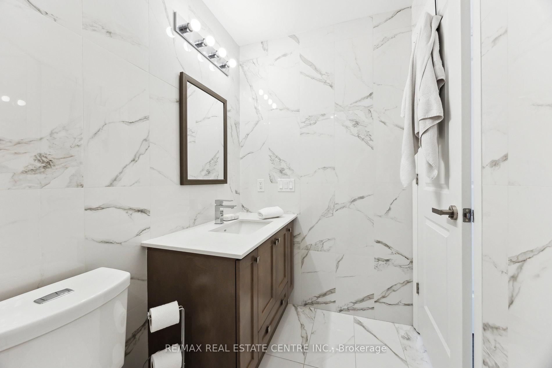 Photo 28 of Unit 204, 9075 Jane Street, Vaughan, Concord — HOMEH
