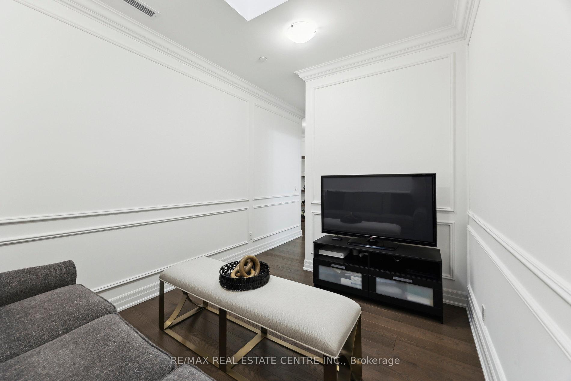 Photo 39 of Unit 204, 9075 Jane Street, Vaughan, Concord — HOMEH