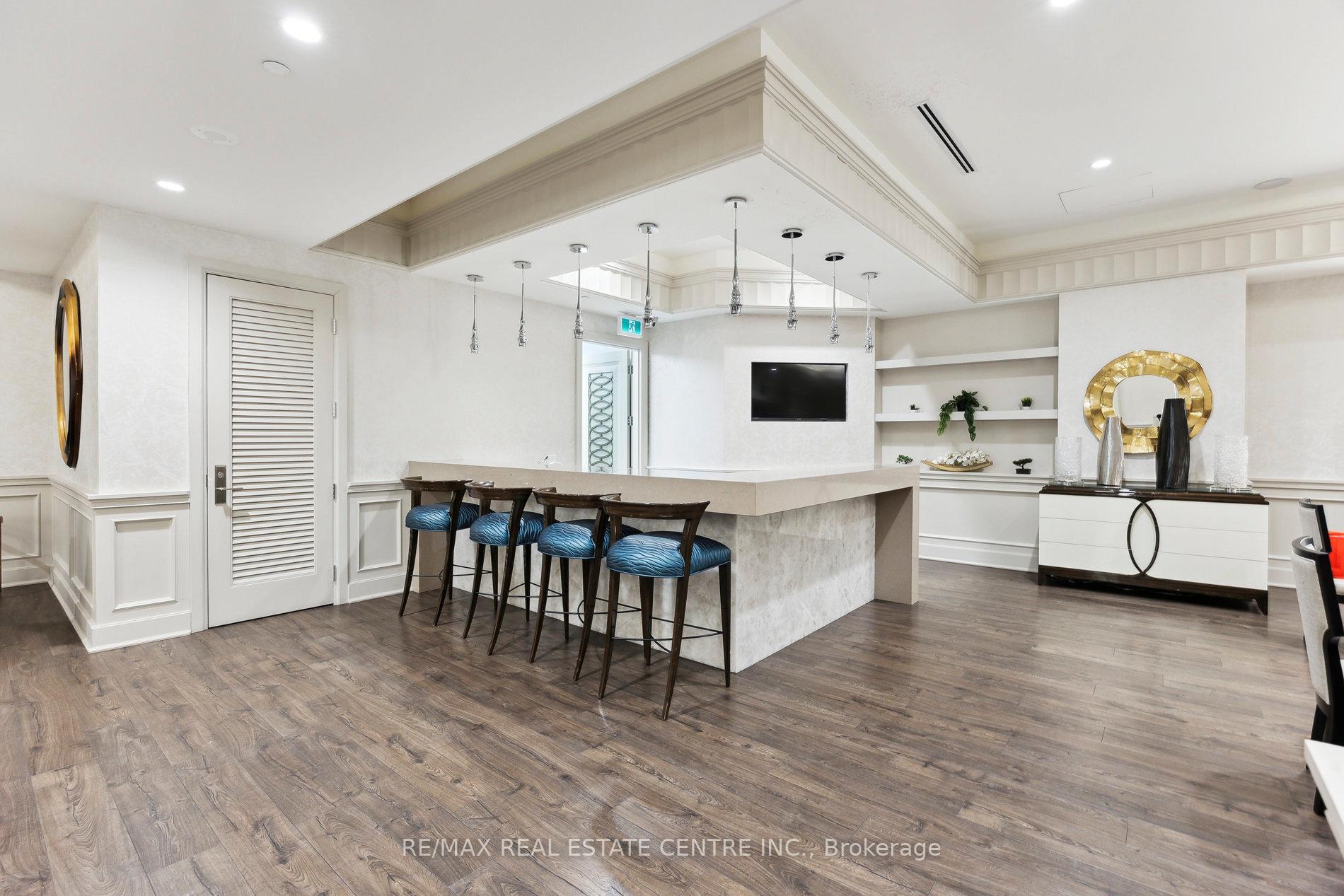 Photo 38 of Unit 204, 9075 Jane Street, Vaughan, Concord — HOMEH