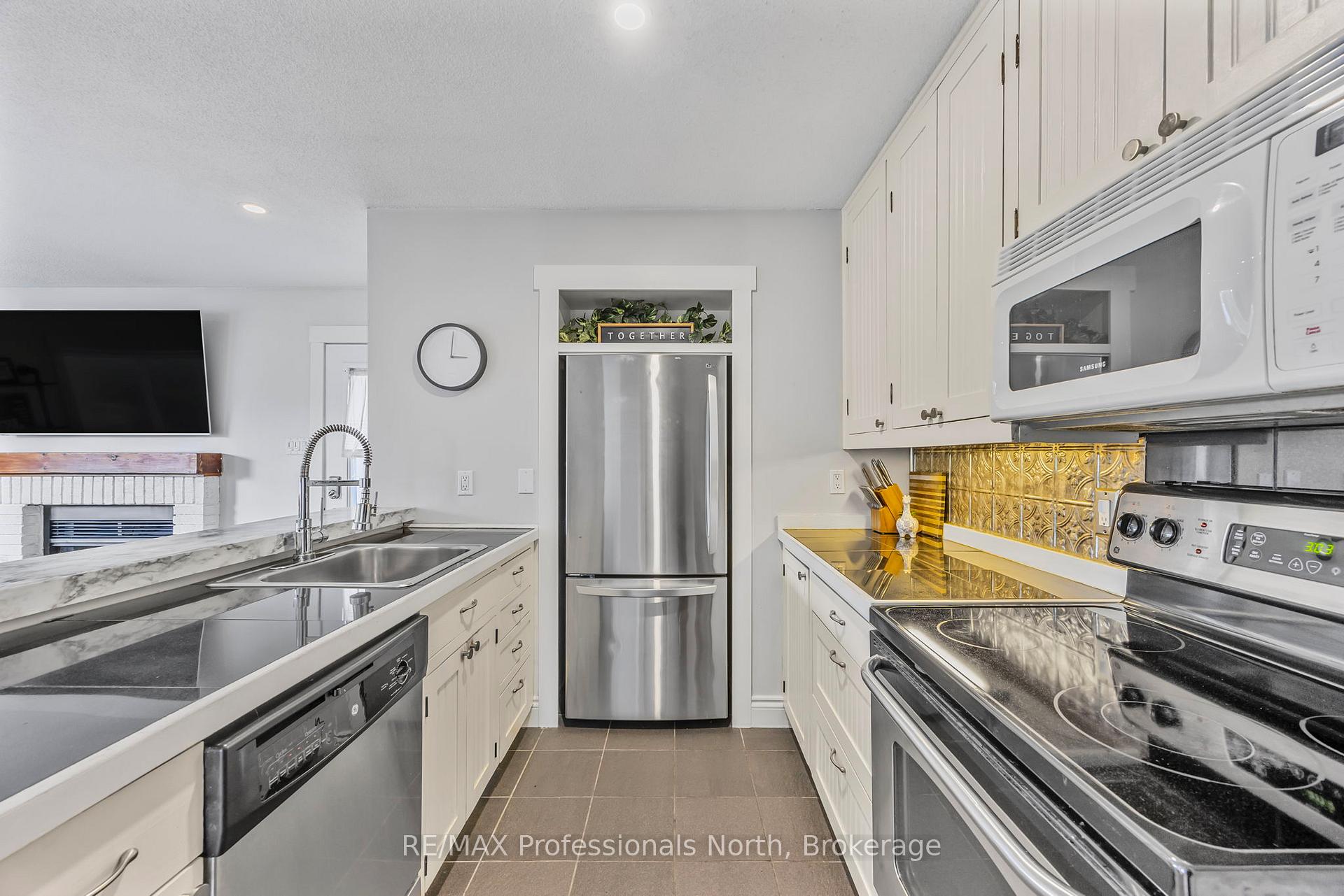 Photo 18 of Unit 55, 19 Dawson Drive, Collingwood — HOMEH