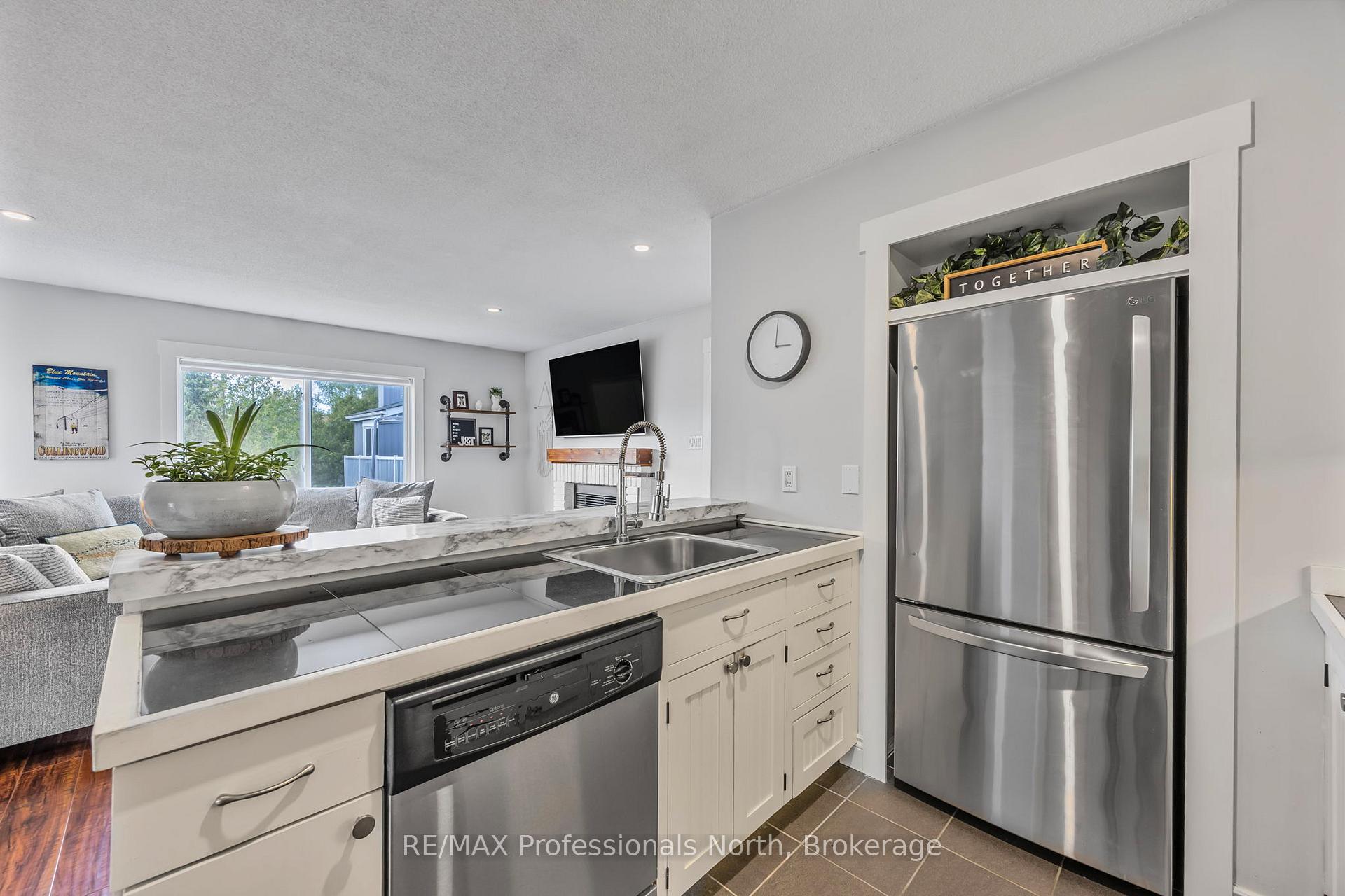 Photo 5 of Unit 55, 19 Dawson Drive, Collingwood — HOMEH