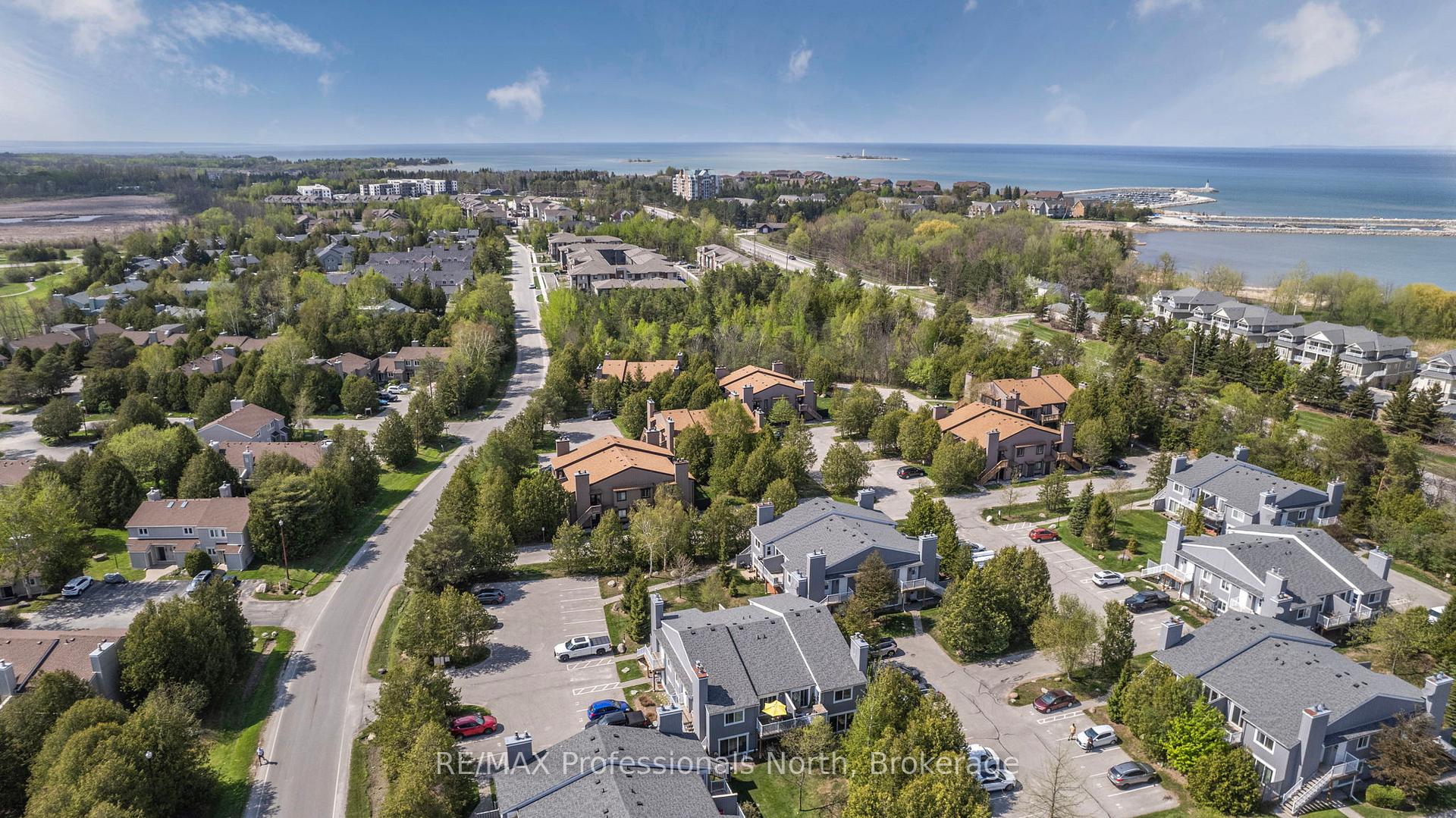 Photo 32 of Unit 55, 19 Dawson Drive, Collingwood — HOMEH
