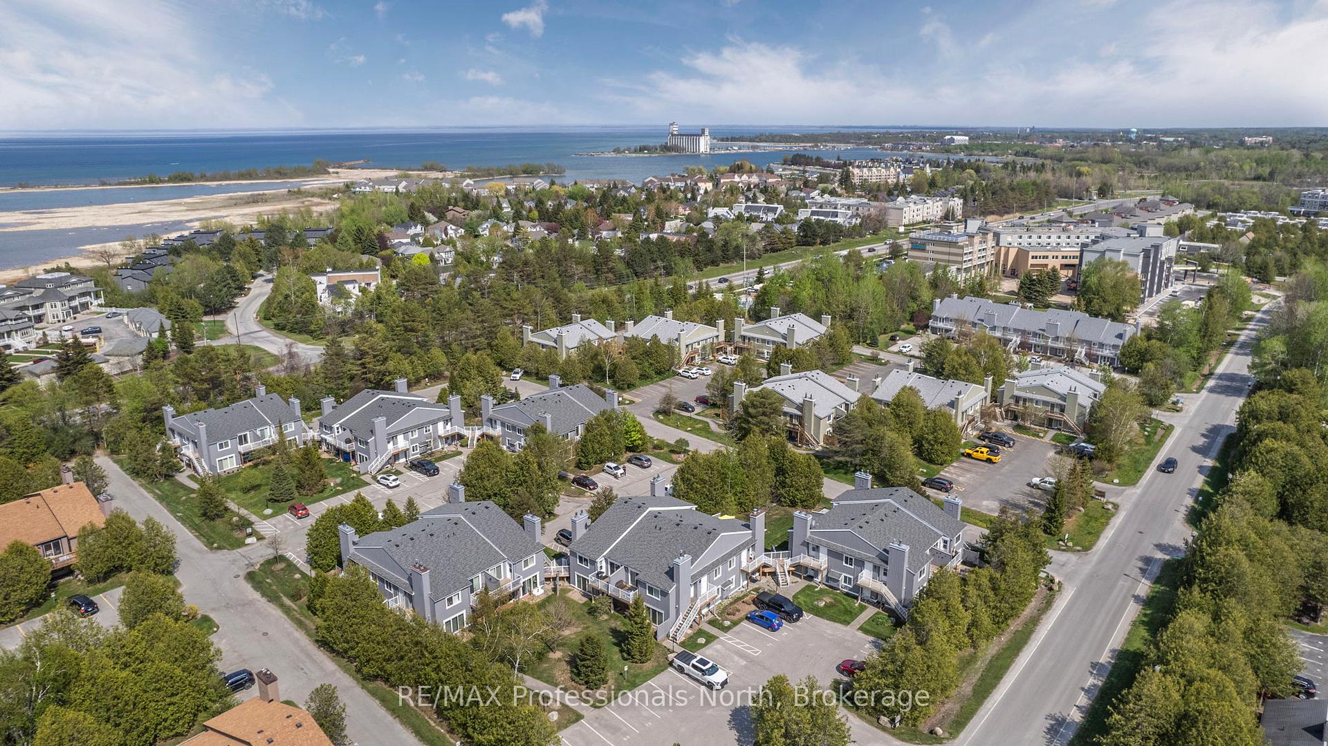 Photo 37 of Unit 55, 19 Dawson Drive, Collingwood — HOMEH