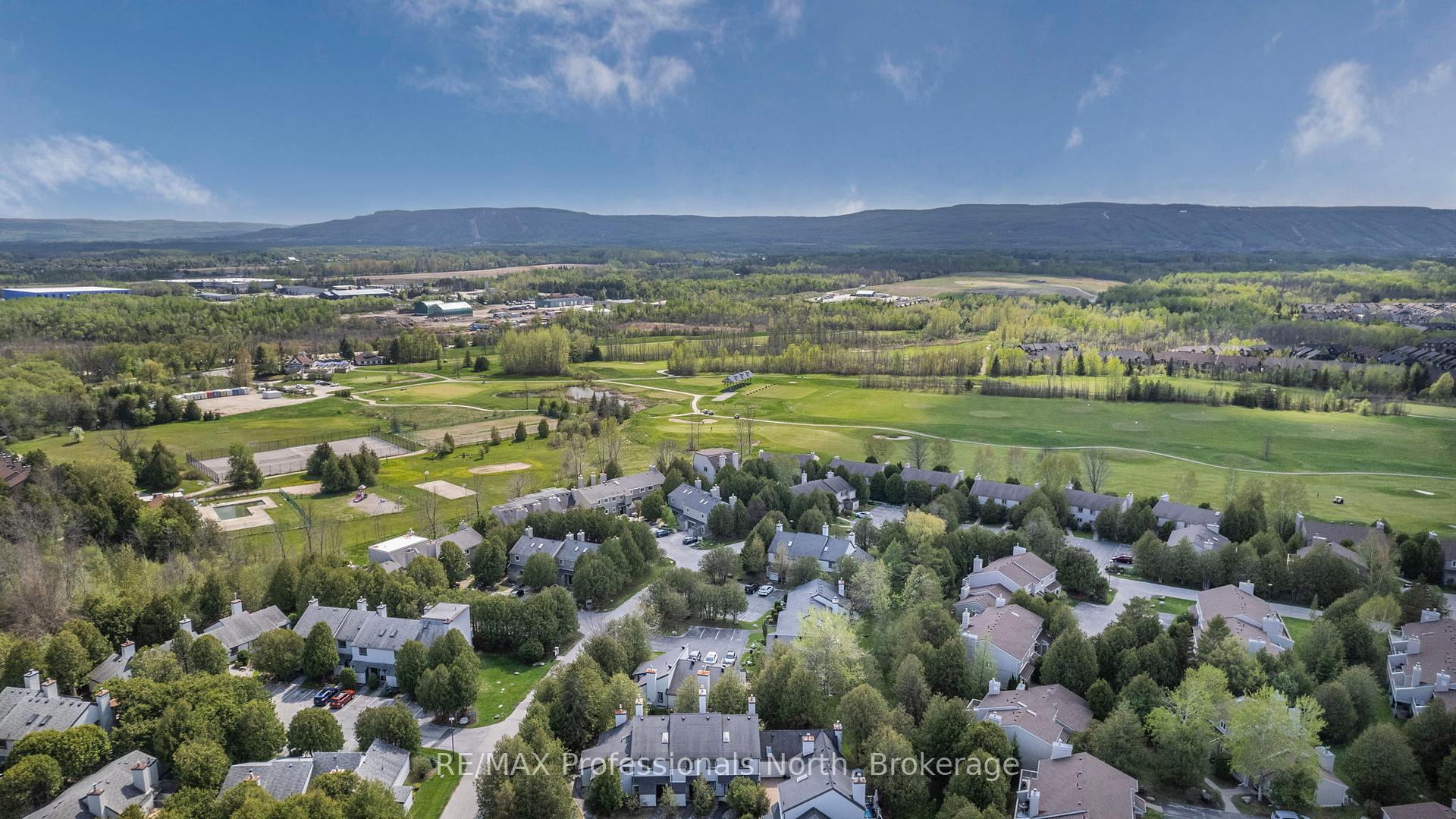 Photo 47 of Unit 55, 19 Dawson Drive, Collingwood — HOMEH