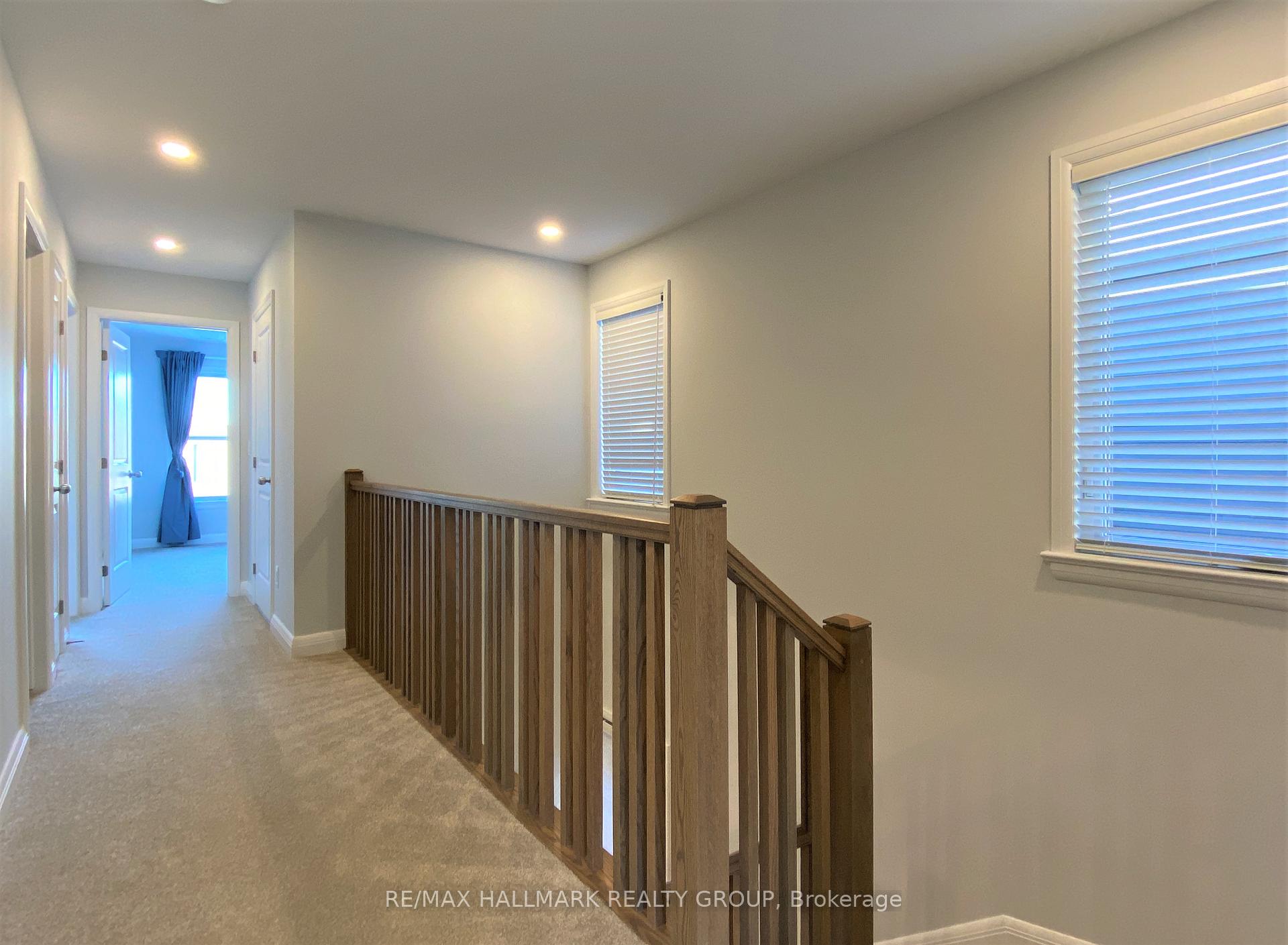 Photo 14 of 515 Pimiwidon Street, Ottawa, CFB Rockcliffe and Area — HOMEH