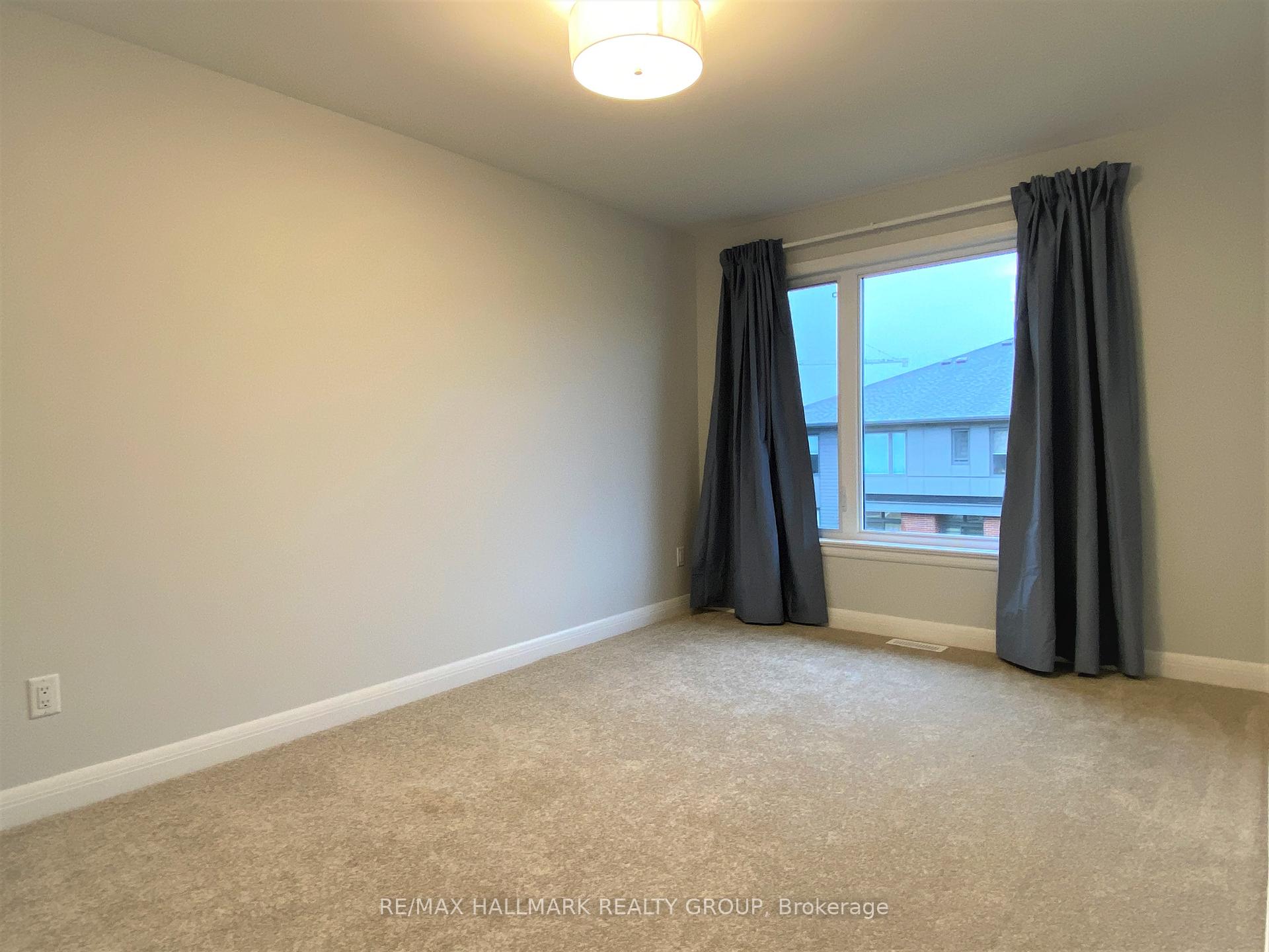 Photo 22 of 515 Pimiwidon Street, Ottawa, CFB Rockcliffe and Area — HOMEH
