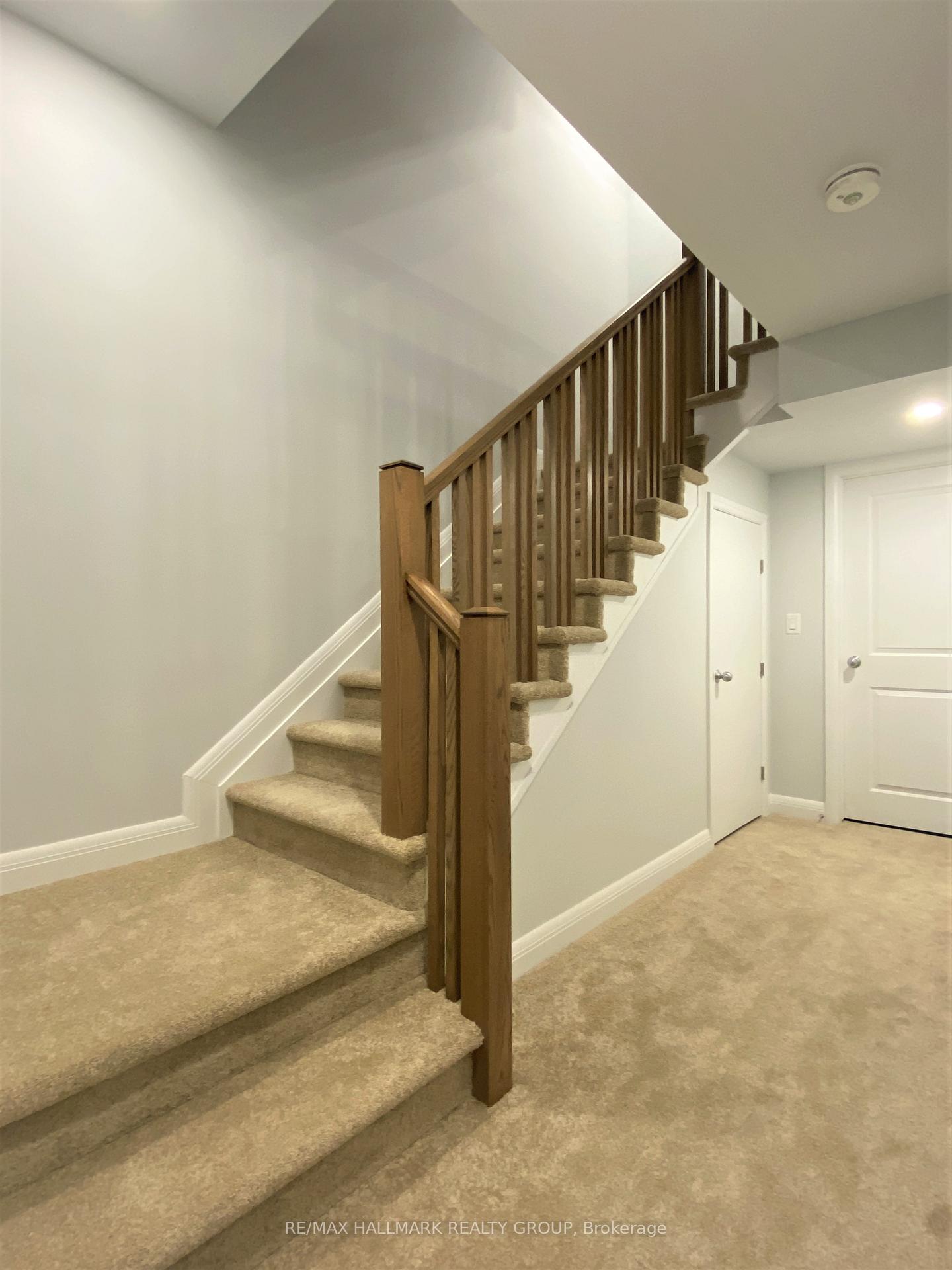 Photo 28 of 515 Pimiwidon Street, Ottawa, CFB Rockcliffe and Area — HOMEH