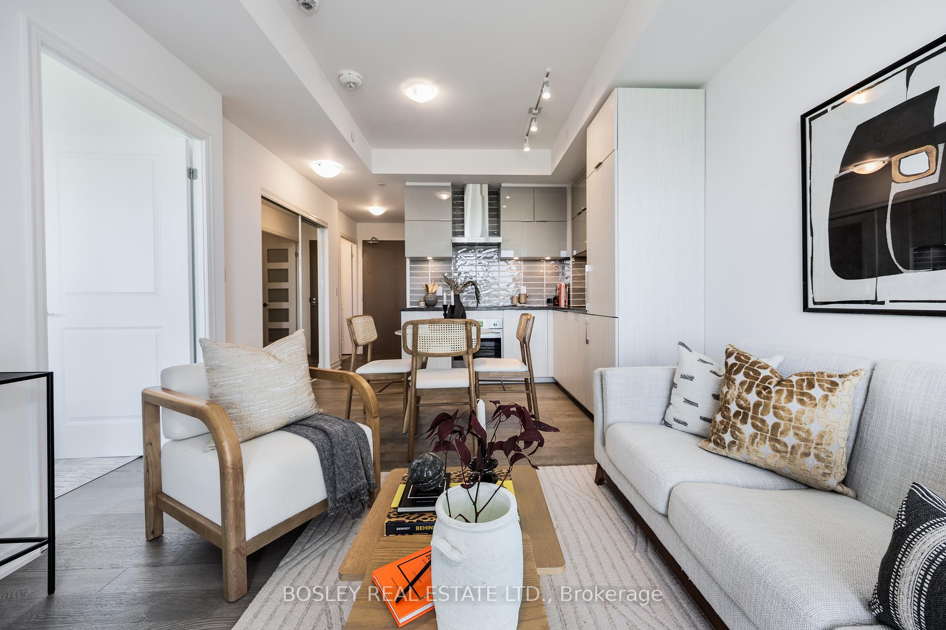 Front of Unit 908, 8 Rouge Valley Drive W