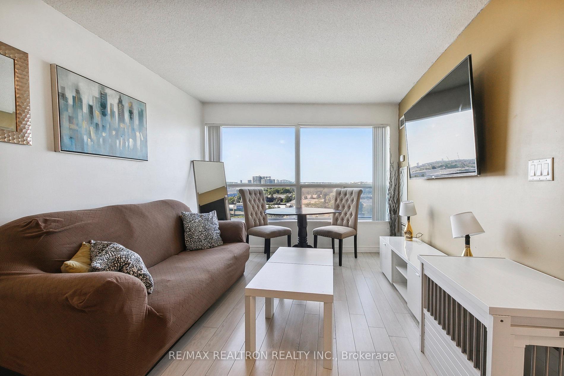 Photo 10 of Unit 915, 36 Lee Centre Drive, Scarborough, Woburn — HOMEH