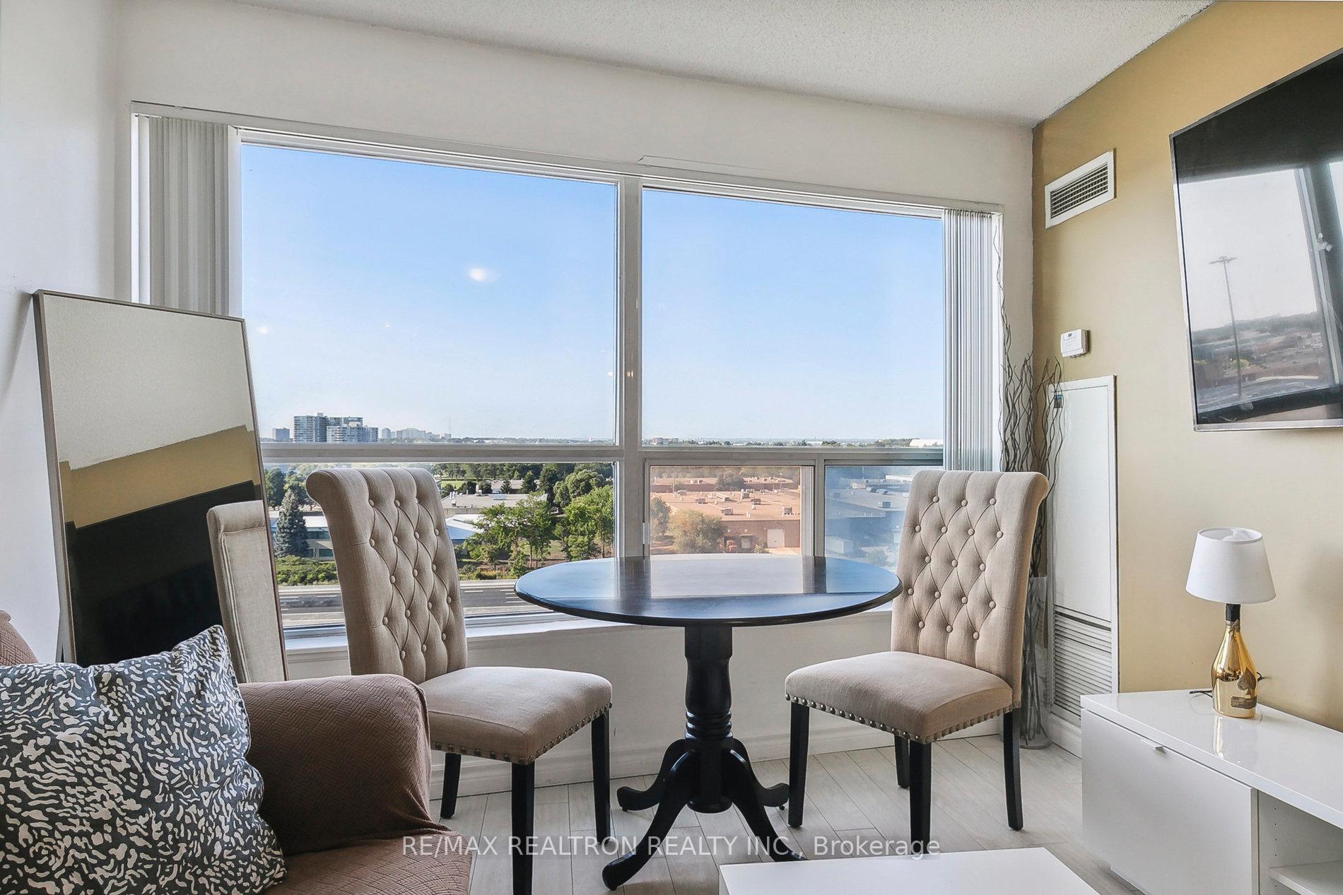 Photo 7 of Unit 915, 36 Lee Centre Drive, Scarborough, Woburn — HOMEH