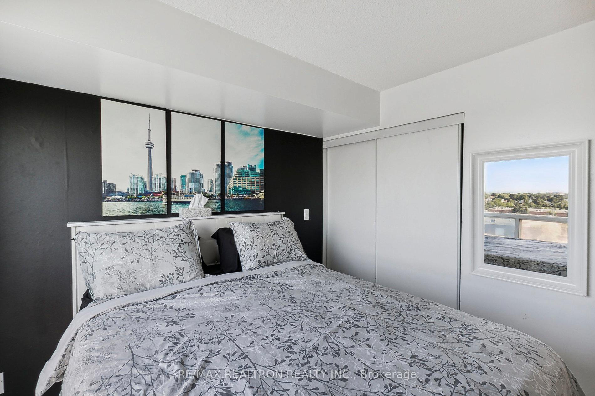 Photo 6 of Unit 915, 36 Lee Centre Drive, Scarborough, Woburn — HOMEH
