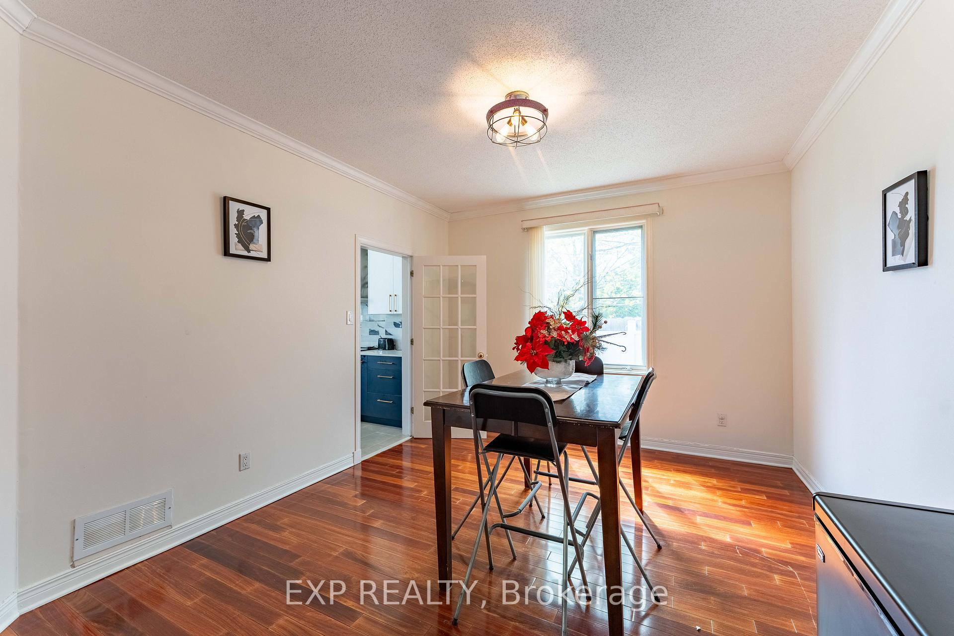 Photo 8 of 57 Craighall Circle, Ottawa, Hunt Club Park/Greenboro — HOMEH