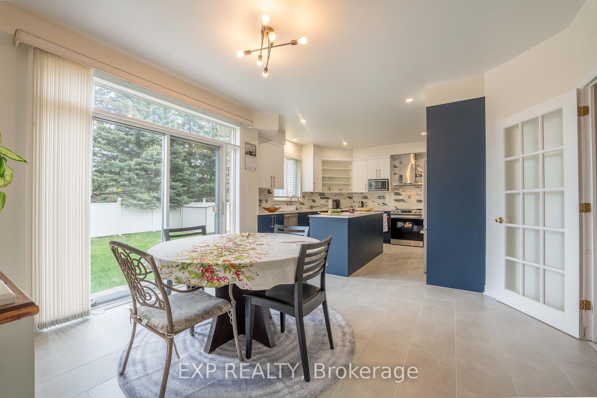Photo 18 of 57 Craighall Circle, Ottawa, Hunt Club Park/Greenboro — HOMEH