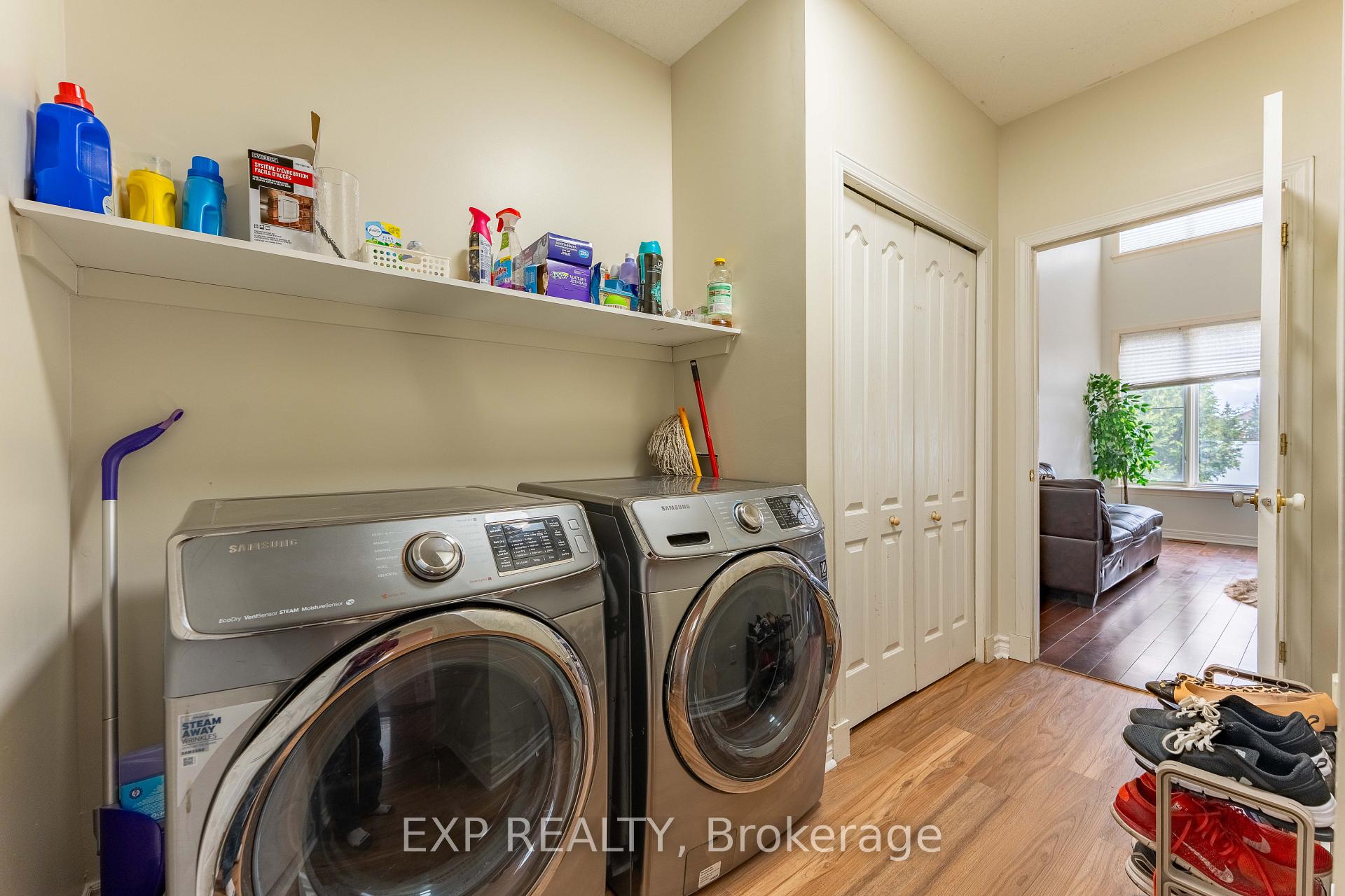 Photo 19 of 57 Craighall Circle, Ottawa, Hunt Club Park/Greenboro — HOMEH