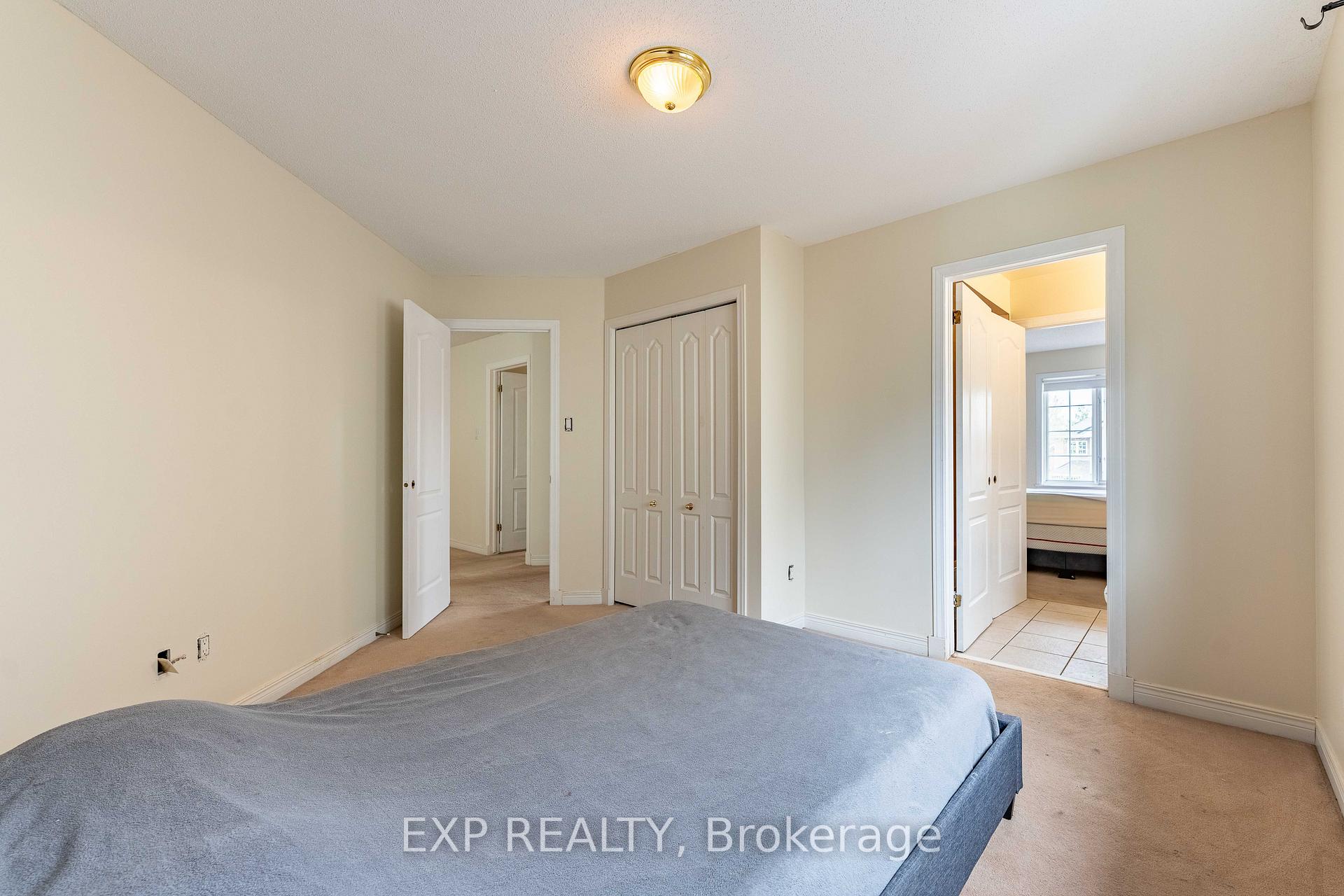 Photo 28 of 57 Craighall Circle, Ottawa, Hunt Club Park/Greenboro — HOMEH