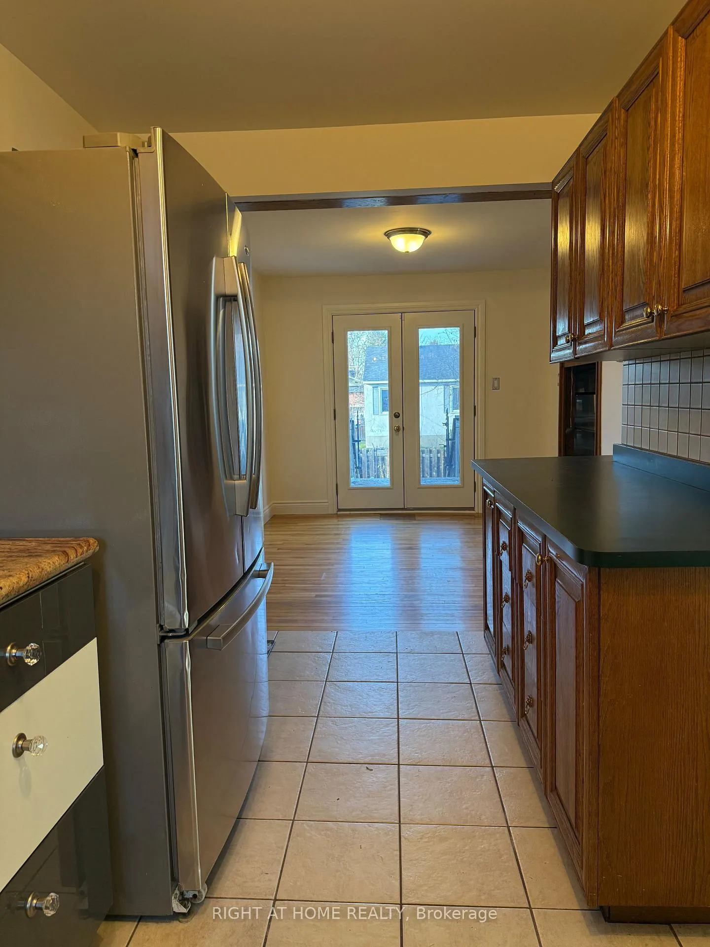 Photo 10 of 97 Rita Avenue, Ottawa, Meadowlands/St. Claire Gardens — HOMEH