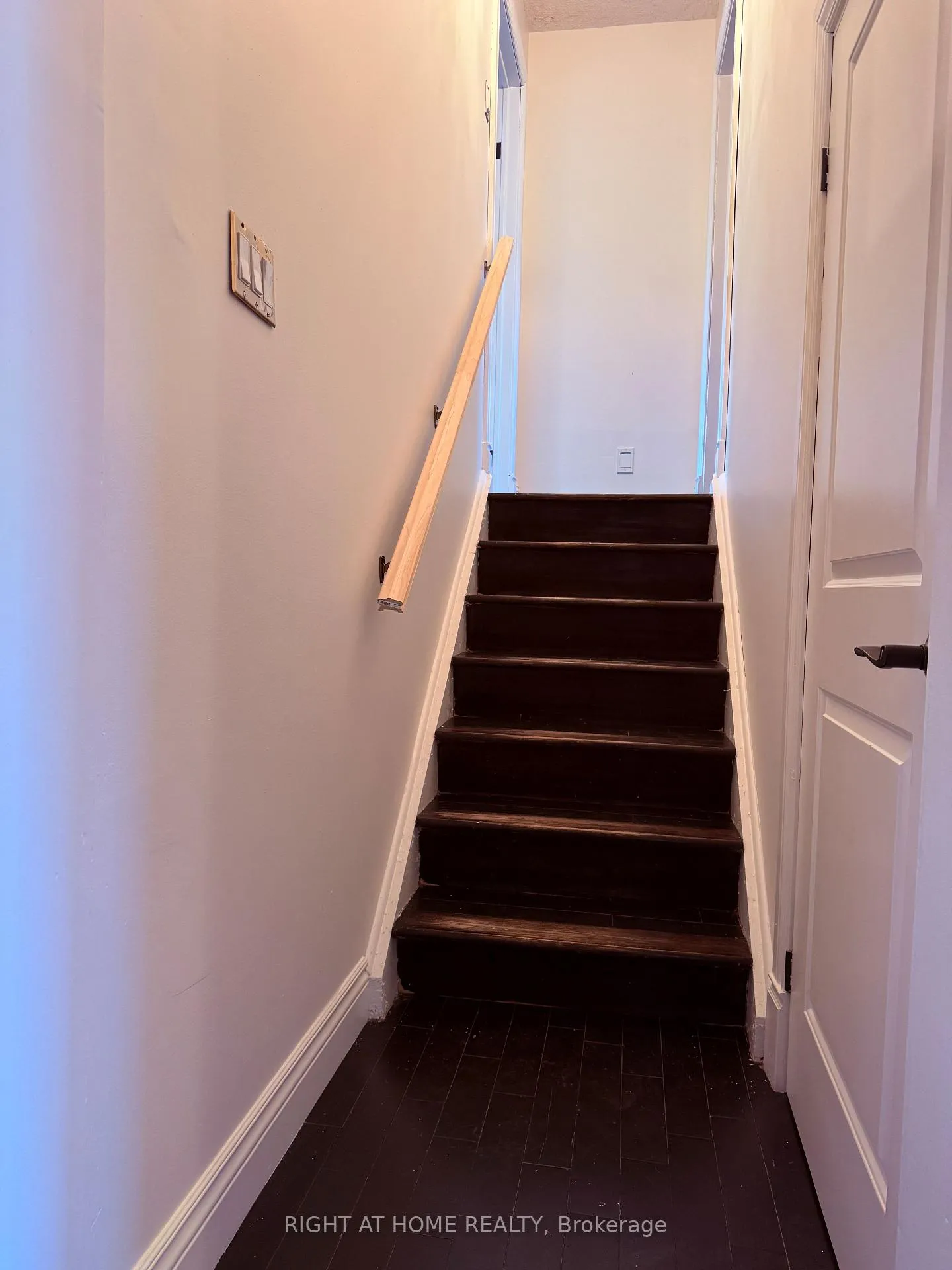 Photo 16 of 97 Rita Avenue, Ottawa, Meadowlands/St. Claire Gardens — HOMEH