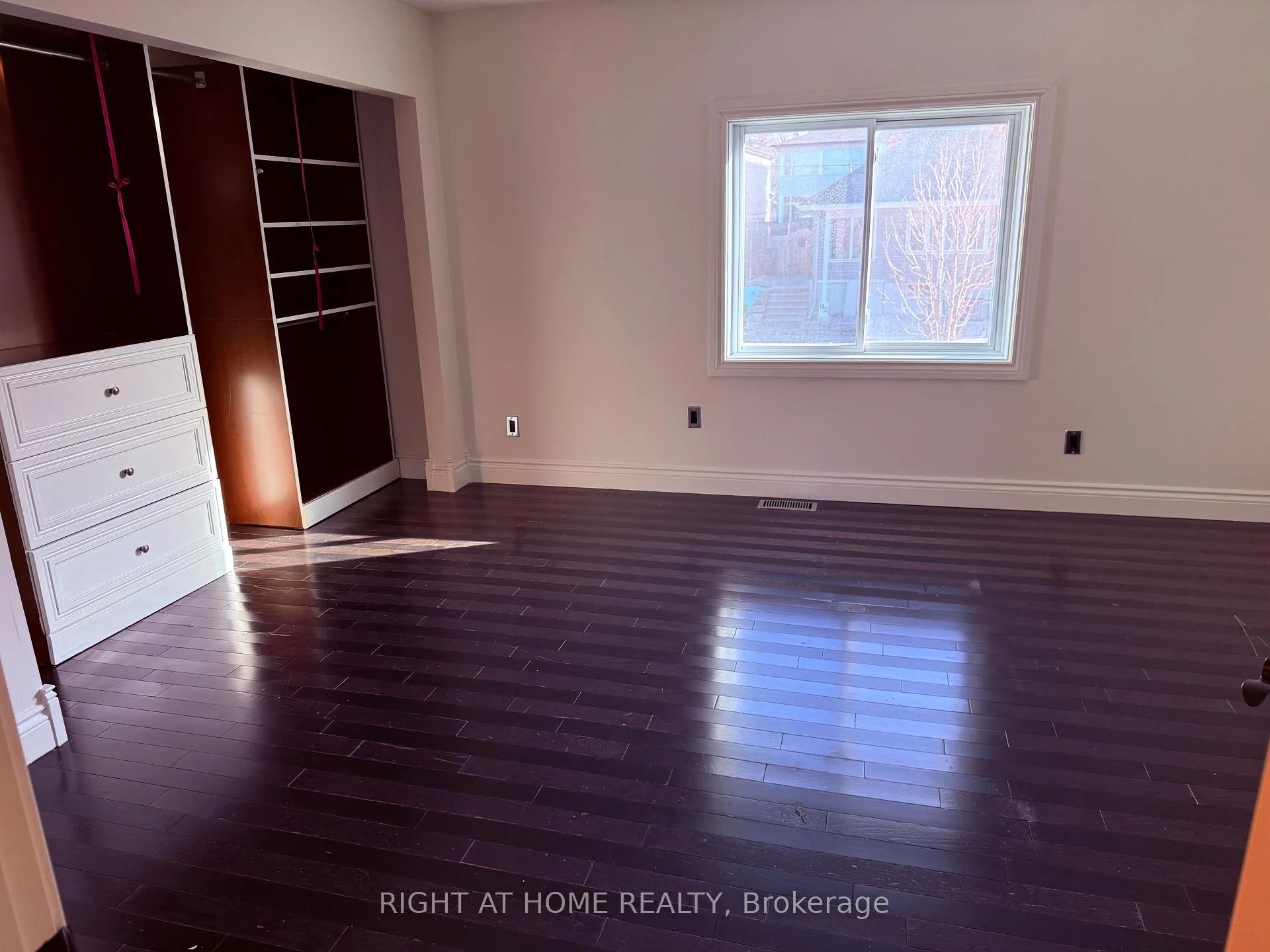 Photo 17 of 97 Rita Avenue, Ottawa, Meadowlands/St. Claire Gardens — HOMEH