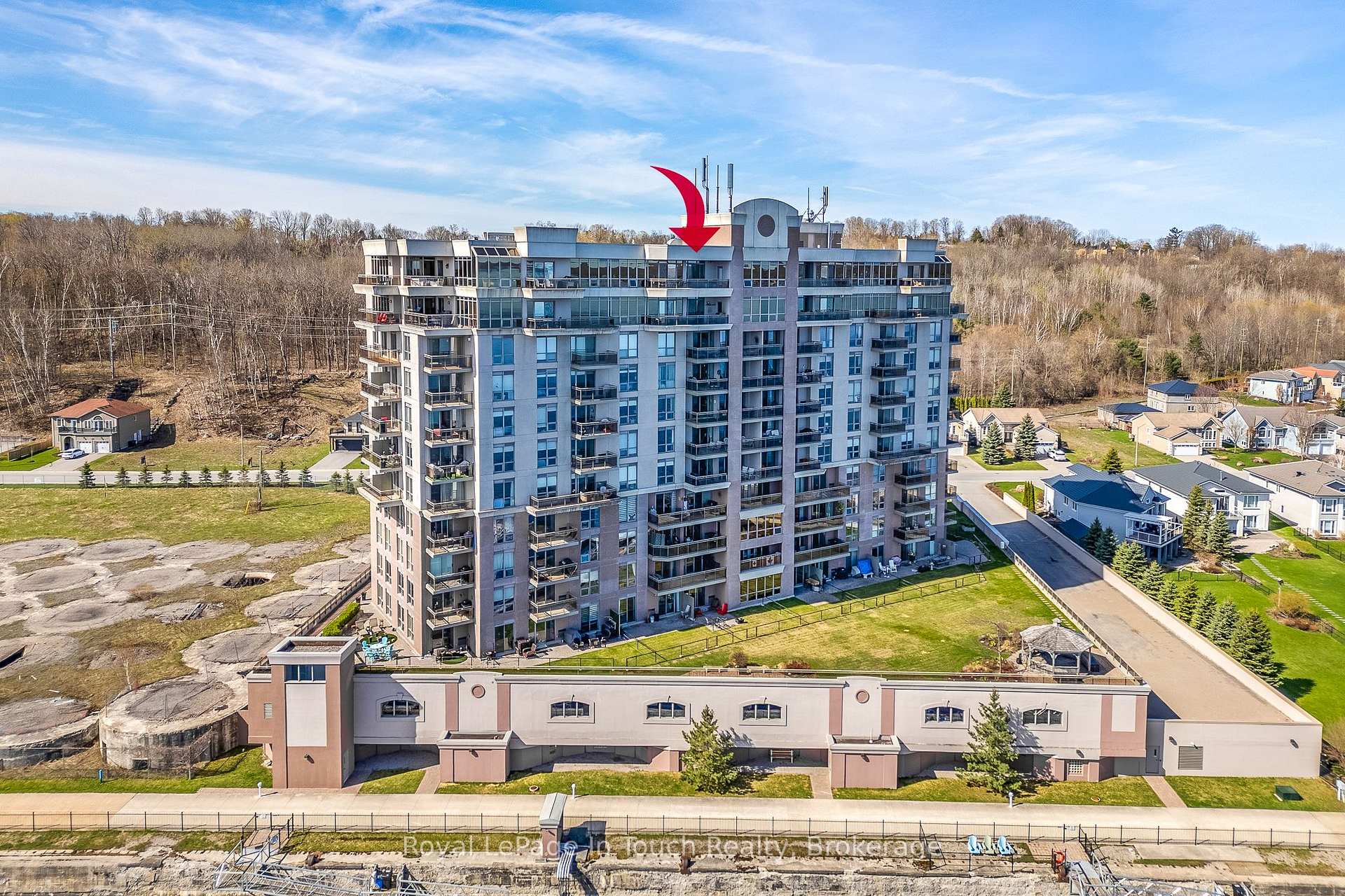 Photo 6 of Unit UPH3, 699 Aberdeen Boulevard, Midland — HOMEH