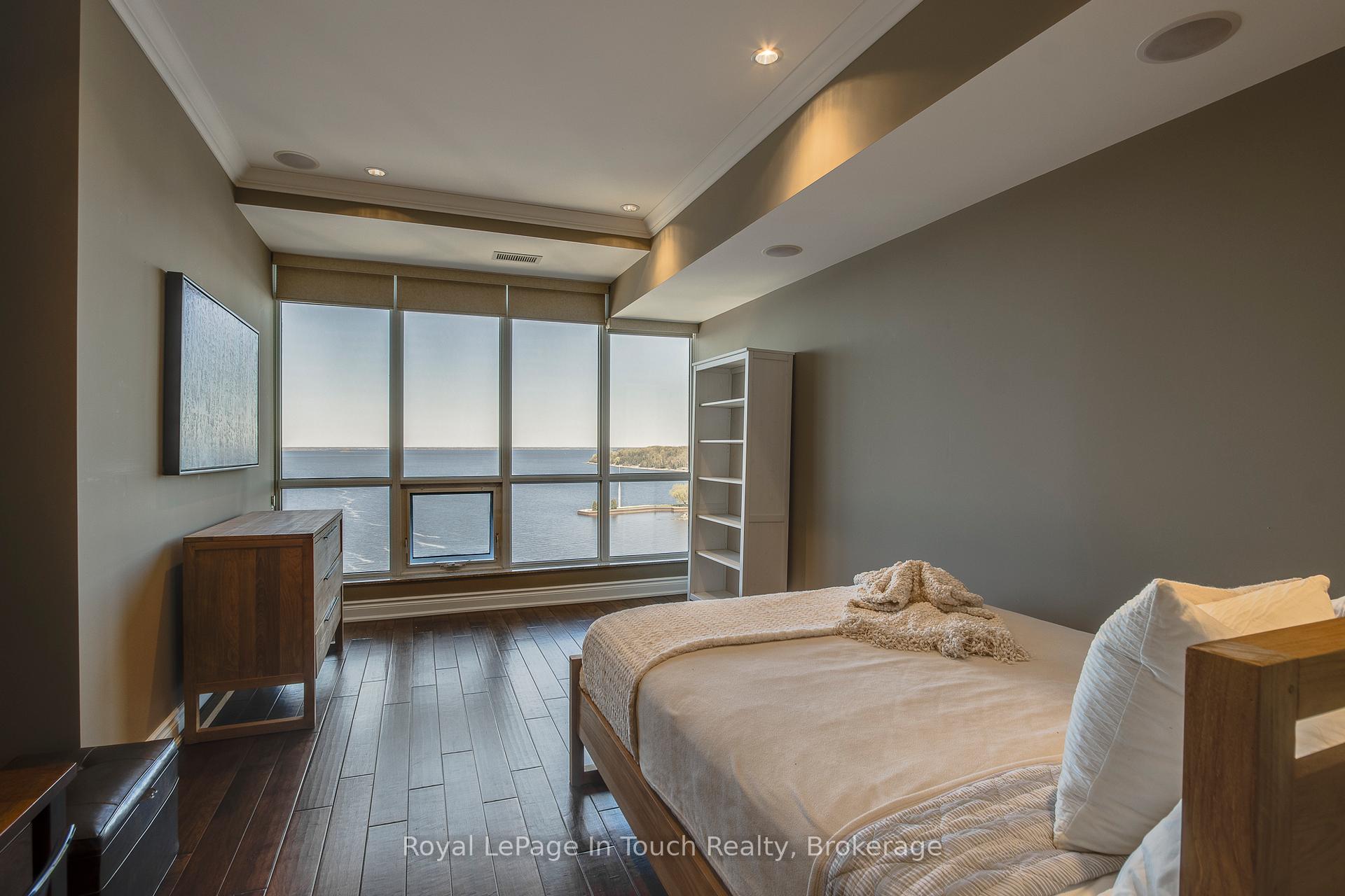 Photo 11 of Unit UPH3, 699 Aberdeen Boulevard, Midland — HOMEH