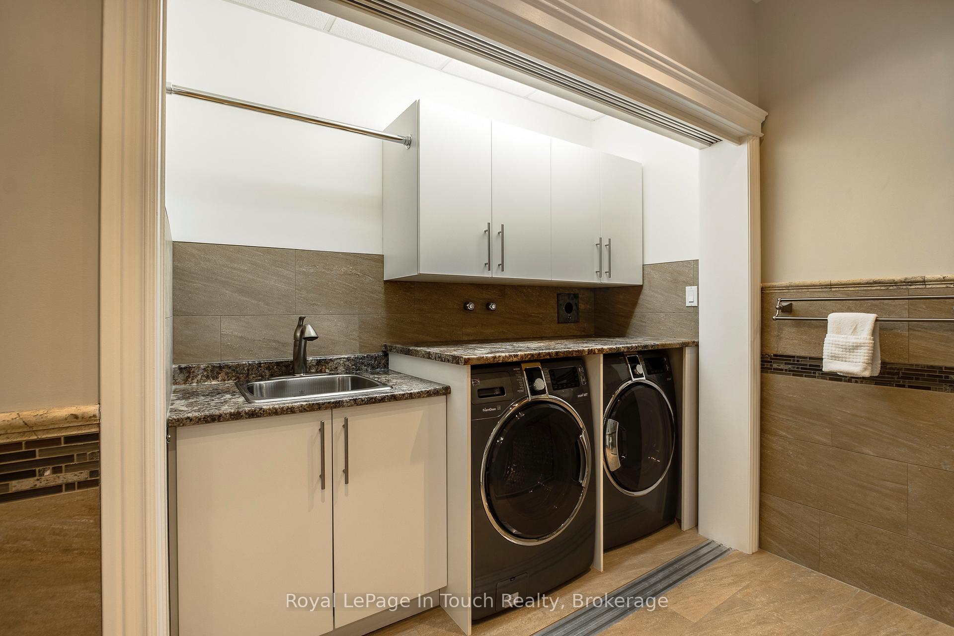 Photo 17 of Unit UPH3, 699 Aberdeen Boulevard, Midland — HOMEH