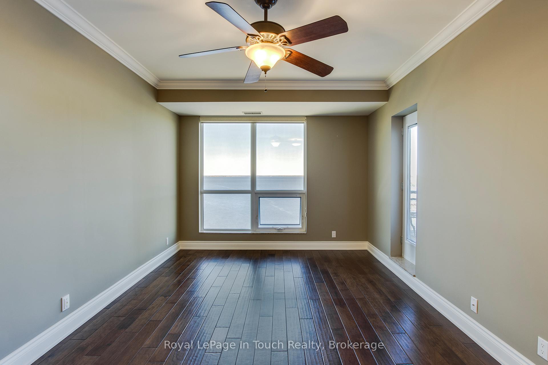 Photo 23 of Unit UPH3, 699 Aberdeen Boulevard, Midland — HOMEH